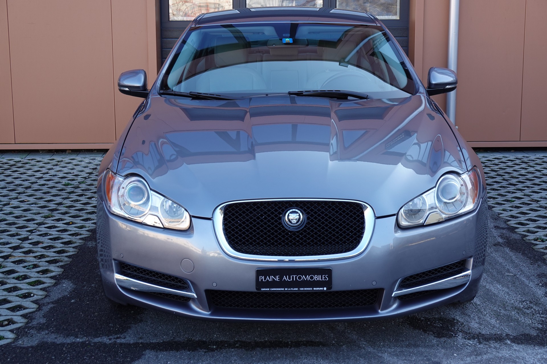 JAGUAR XF 3.0d S V6 Portfolio - "8 Roues * Expertisé 08.2025"-image-1