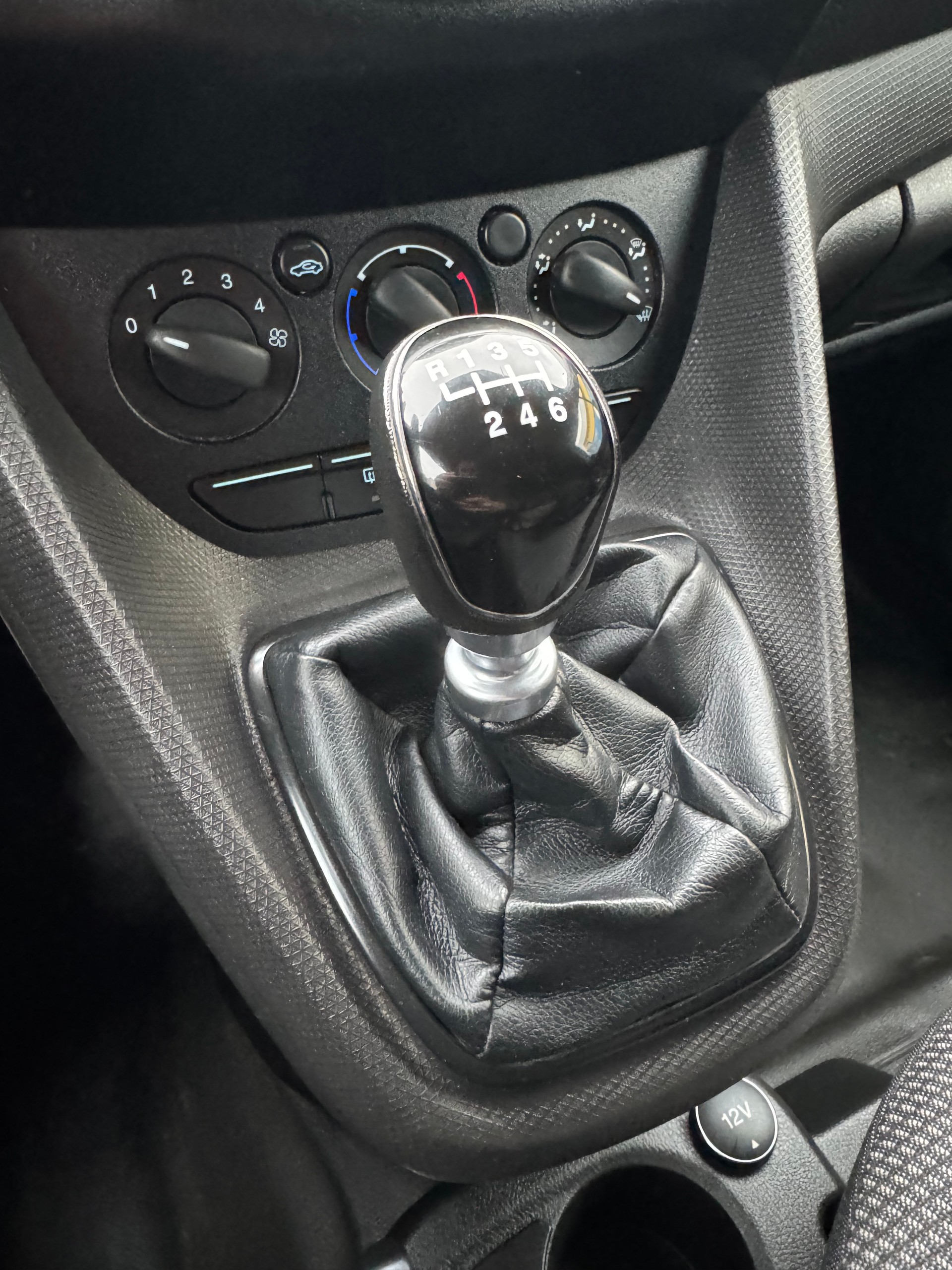 FORD Transit Connect Van T210 1.0 EcoBoost Trend-image-11