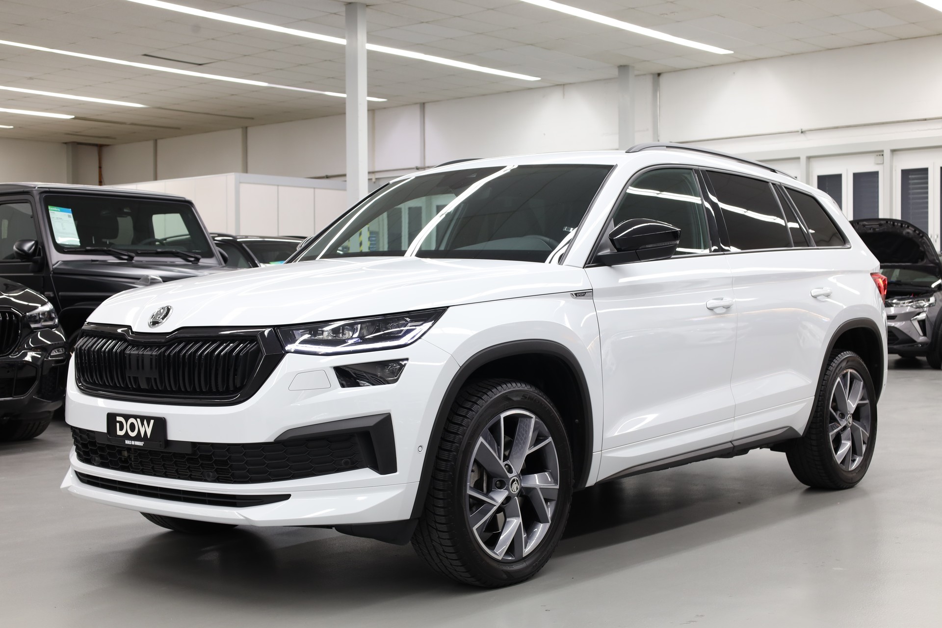 SKODA Kodiaq 2.0 TDI 200 Sportline DSG-image-2