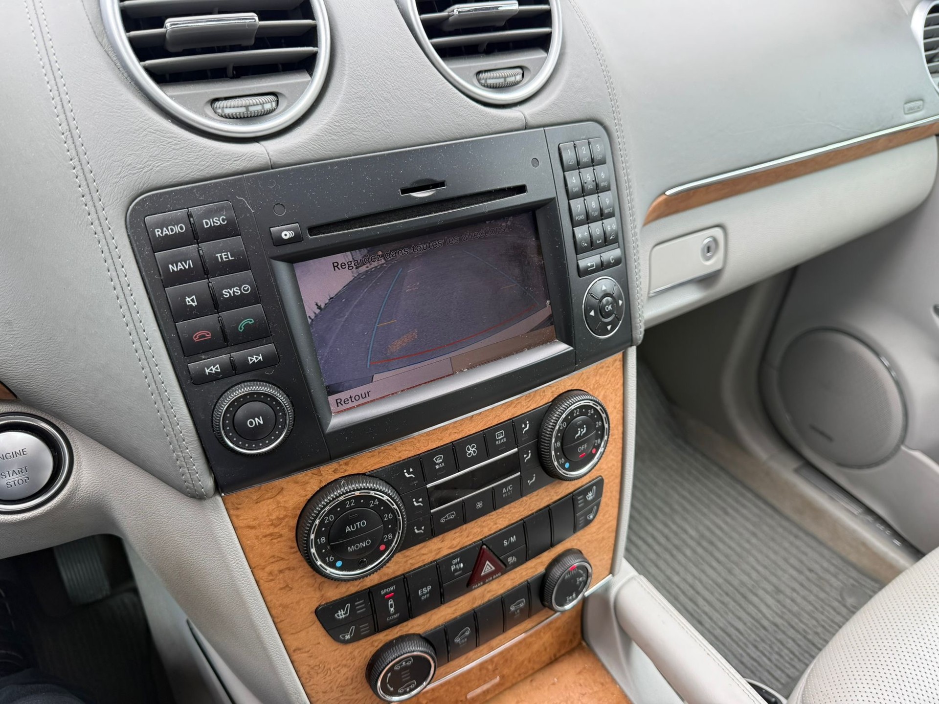 MERCEDES-BENZ GL 500 4Matic 7G-Tronic-image-12