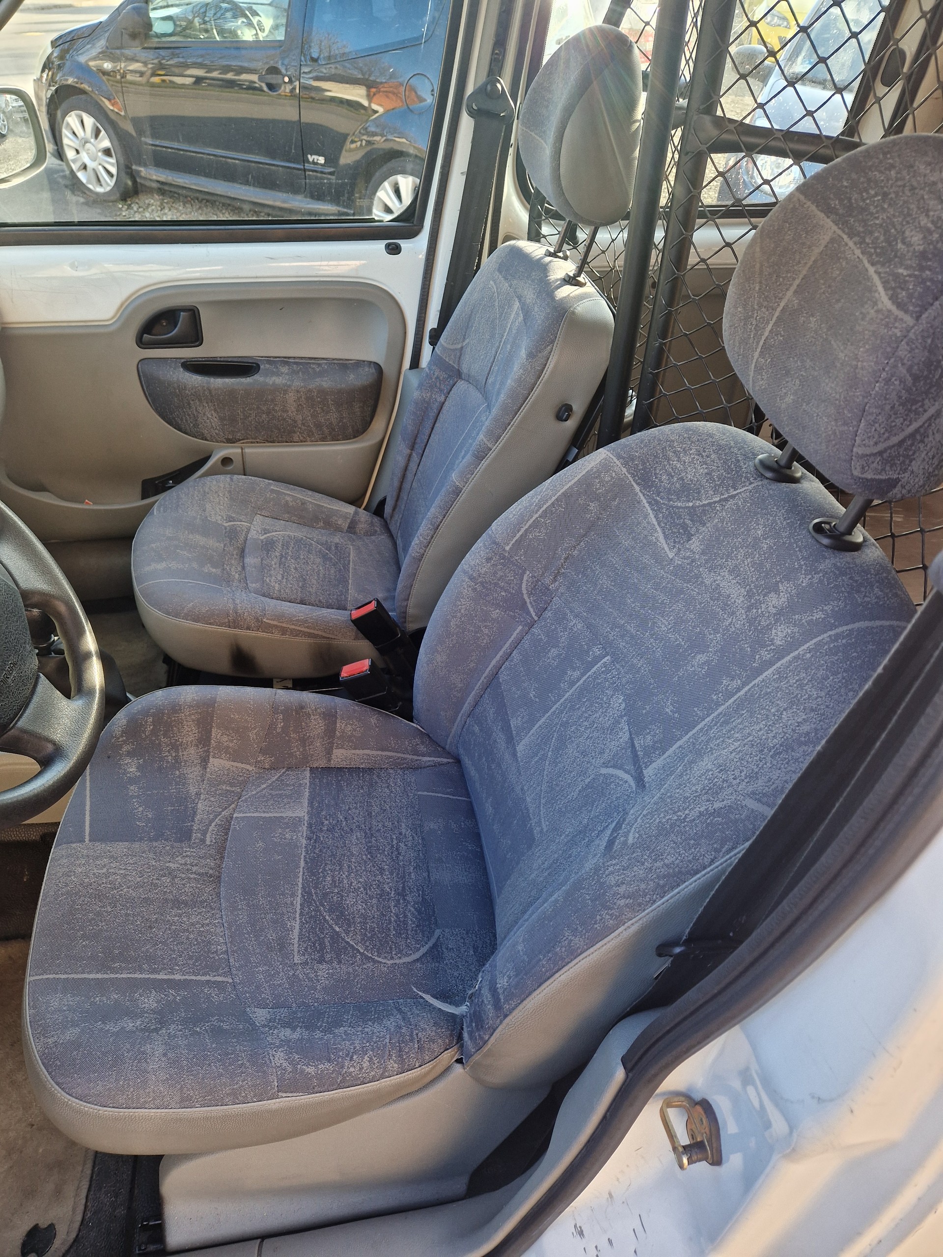 RENAULT Kangoo 1.2 16V Business-image-12