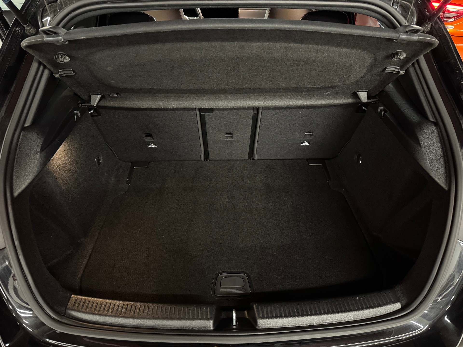 MERCEDES-BENZ A 250 4Matic AMG Line 4Matic 7G-DCT-image-11