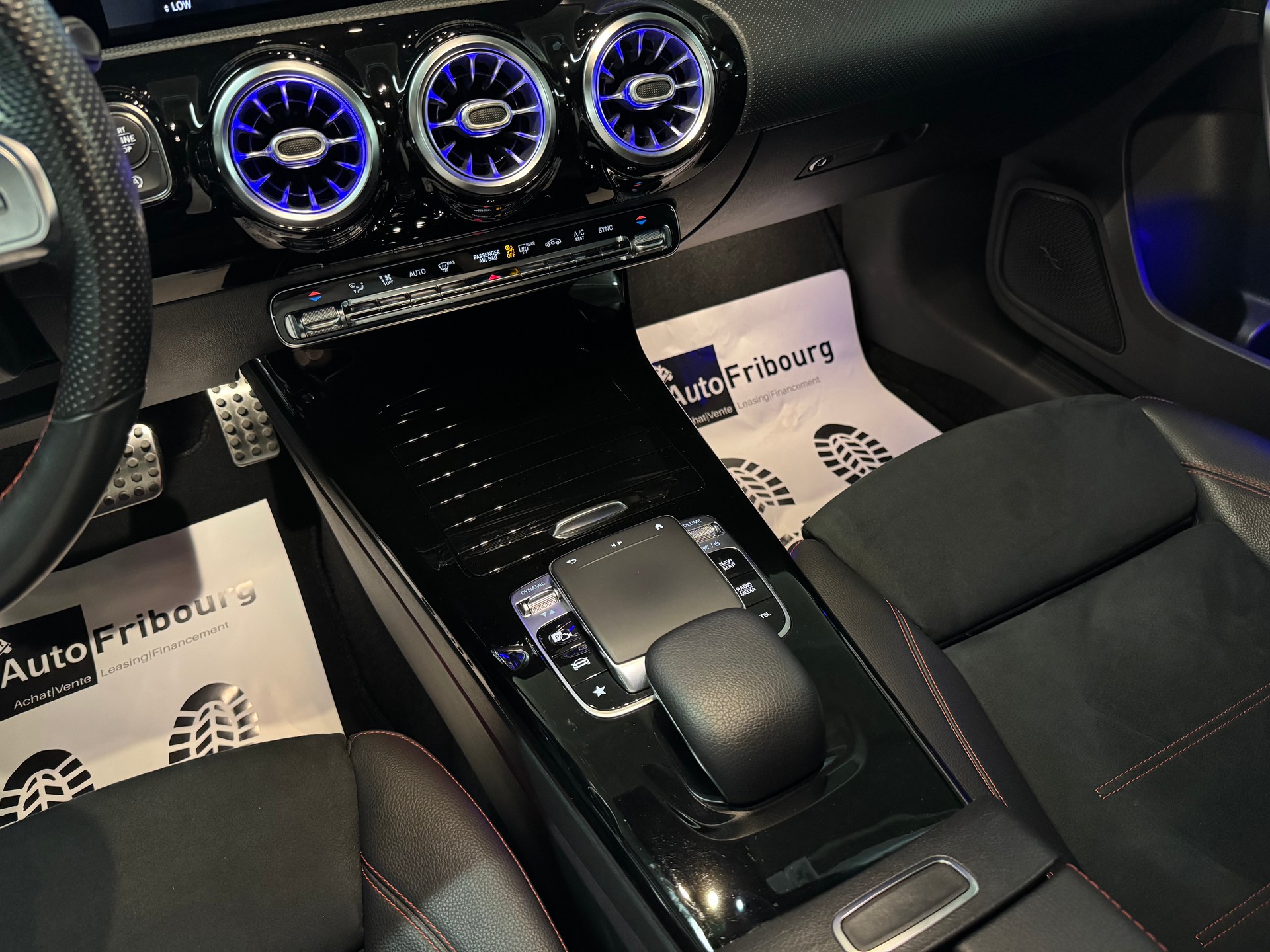 MERCEDES-BENZ A 250 4Matic AMG Line 4Matic 7G-DCT-image-5