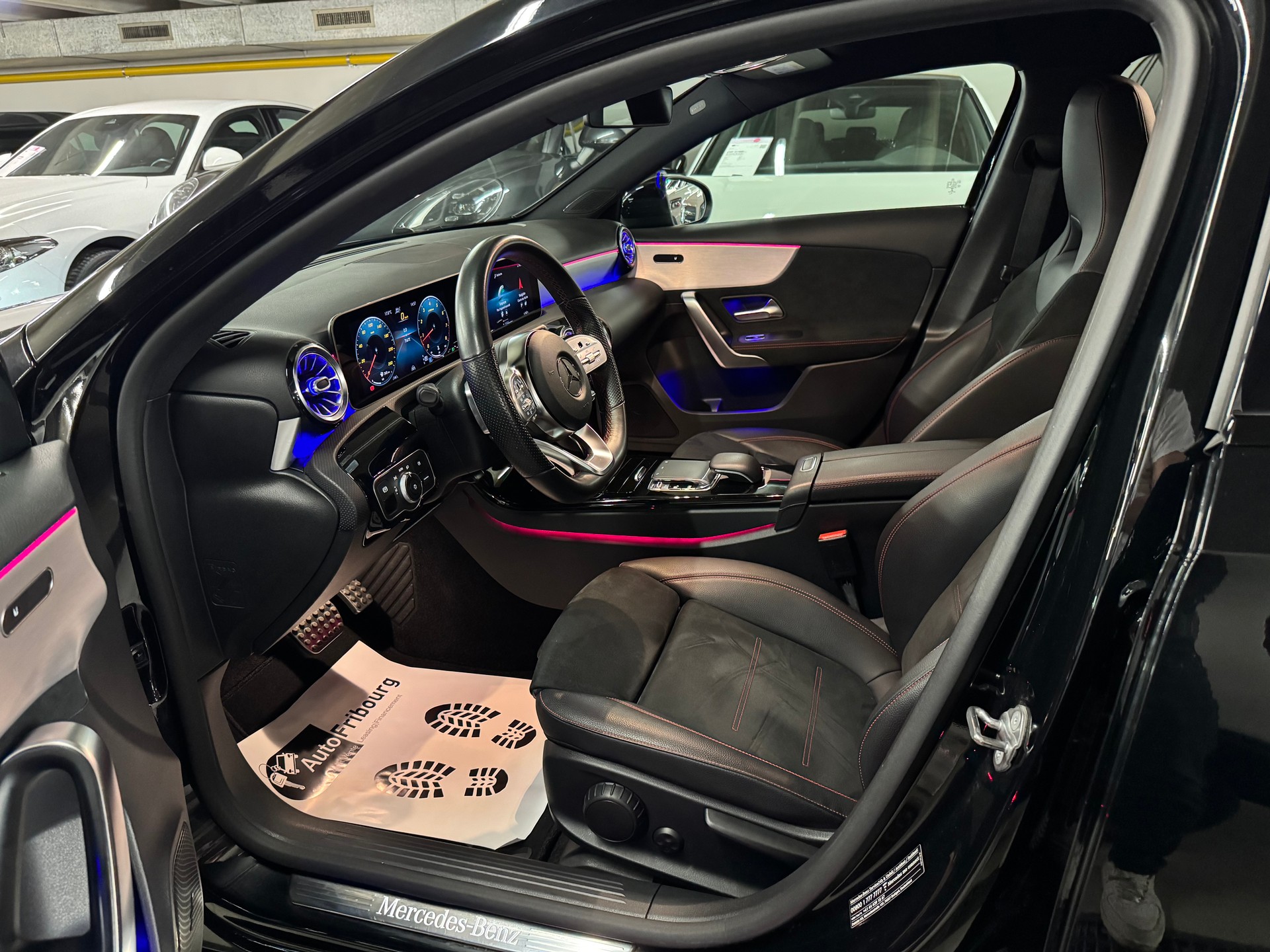 MERCEDES-BENZ A 250 4Matic AMG Line 4Matic 7G-DCT-image-3