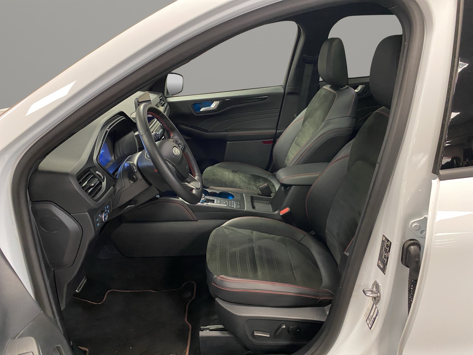 FORD KUGA 2.5 Plug-in Hybrid-image-10