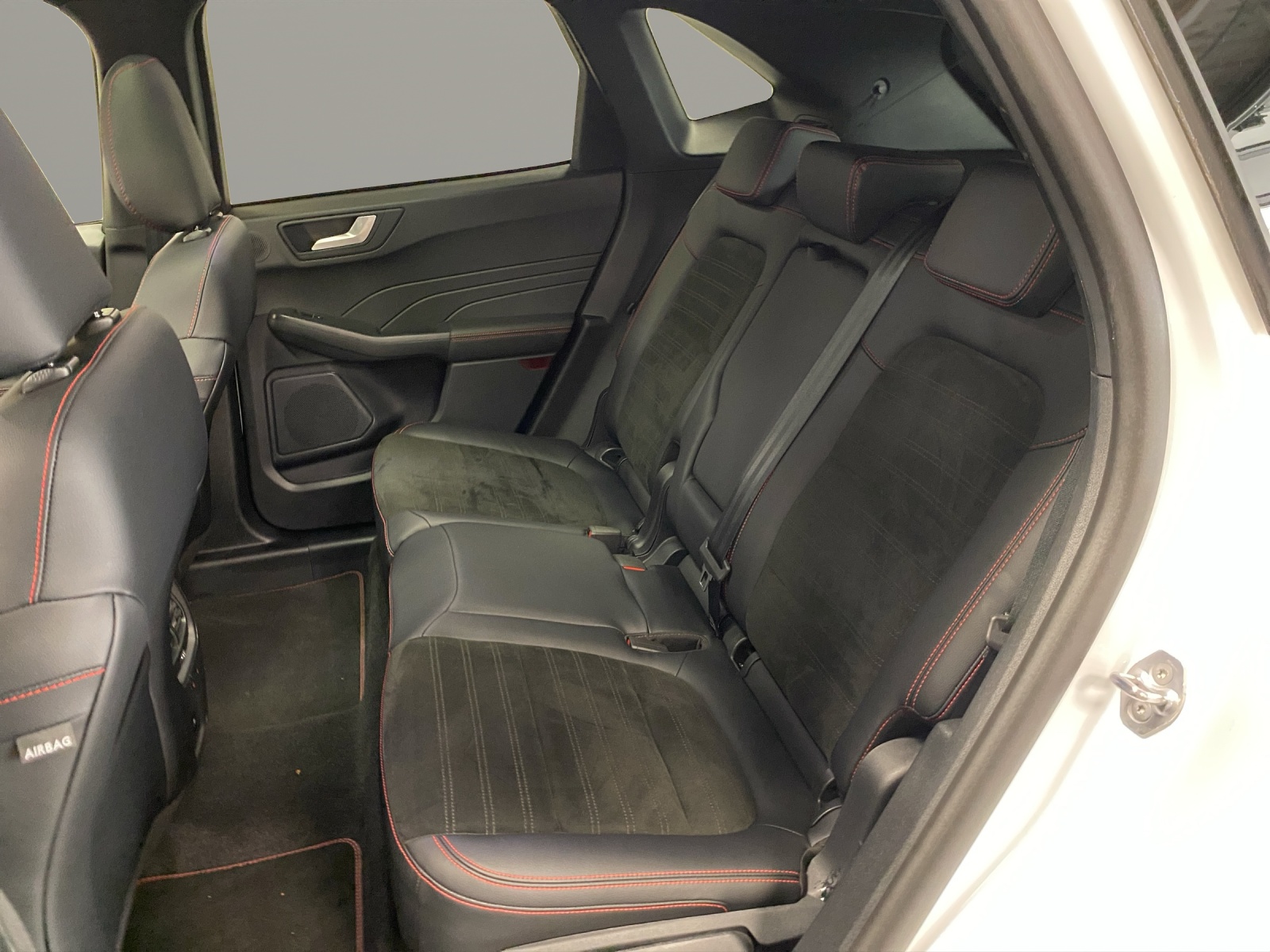 FORD KUGA 2.5 Plug-in Hybrid-image-13
