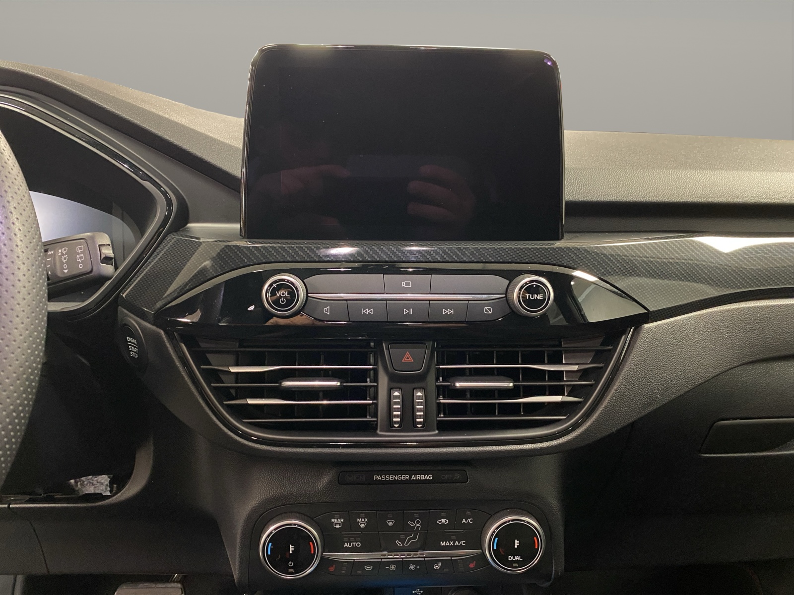 FORD KUGA 2.5 Plug-in Hybrid-image-14