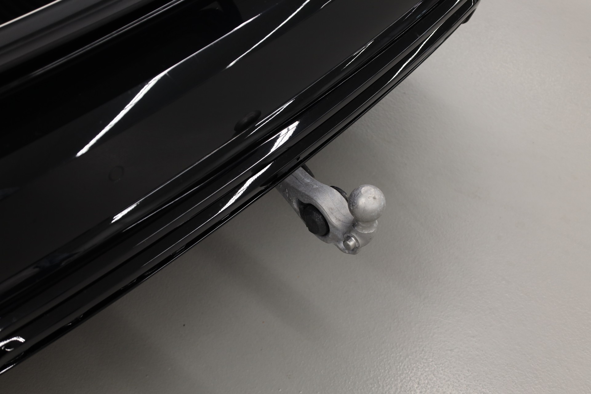 VW Touareg 3.0 V6 TDI 286 R-Line-image-10