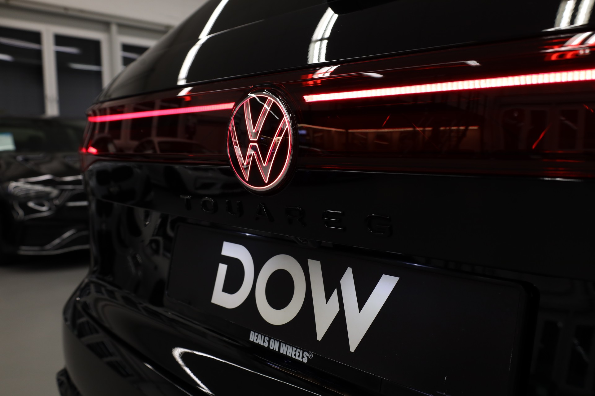 VW Touareg 3.0 V6 TDI 286 R-Line-image-9