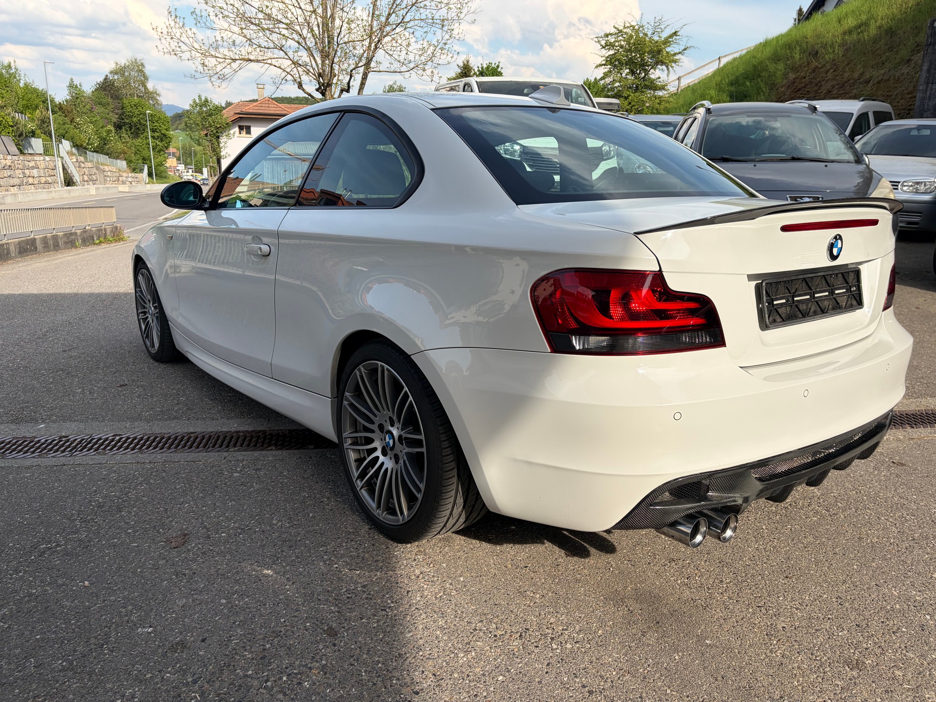 BMW 135i Coupé-image-6