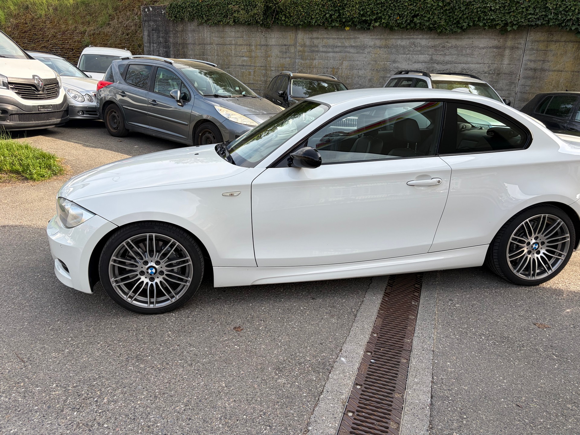 BMW 135i Coupé-image-4