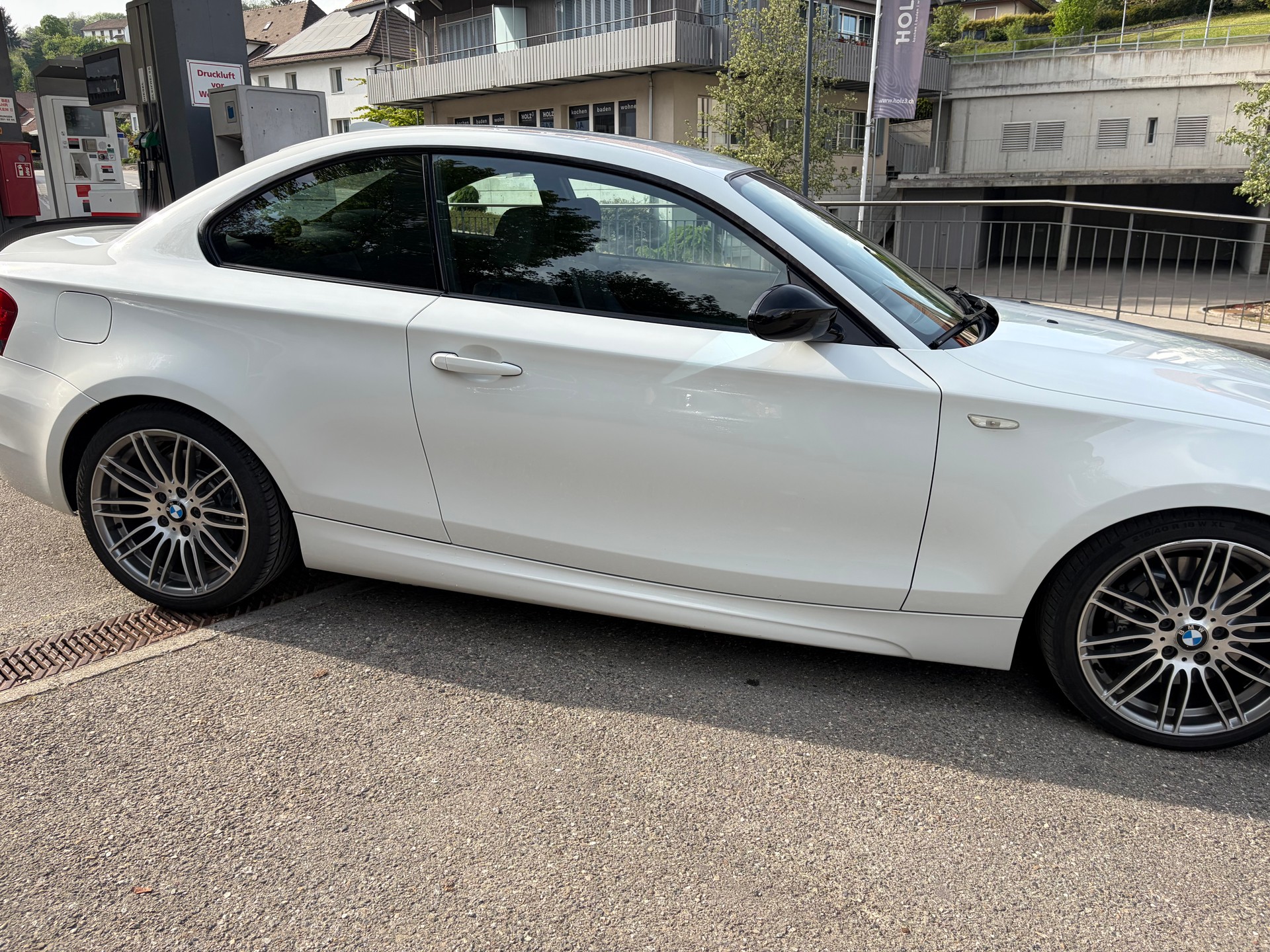 BMW 135i Coupé-image-3