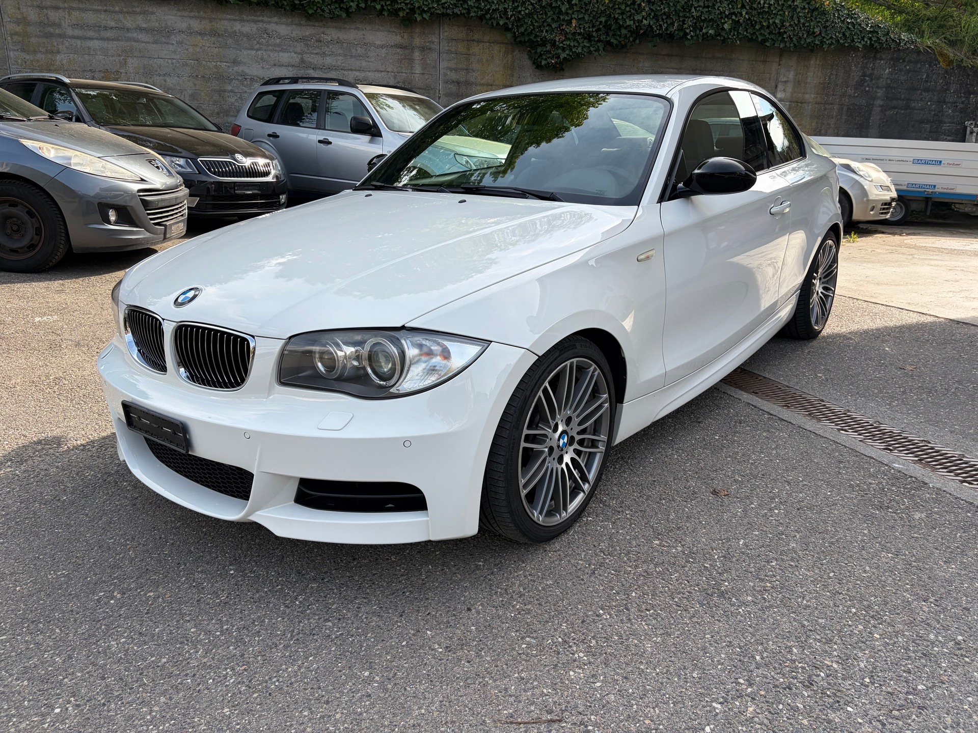 BMW 135i Coupé-image-1