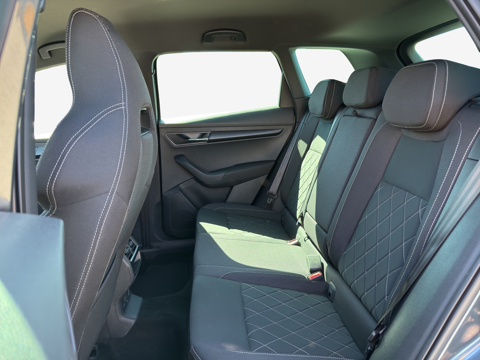 SKODA Karoq 2.0 TSI SportLine 4x4 DSG-image-11