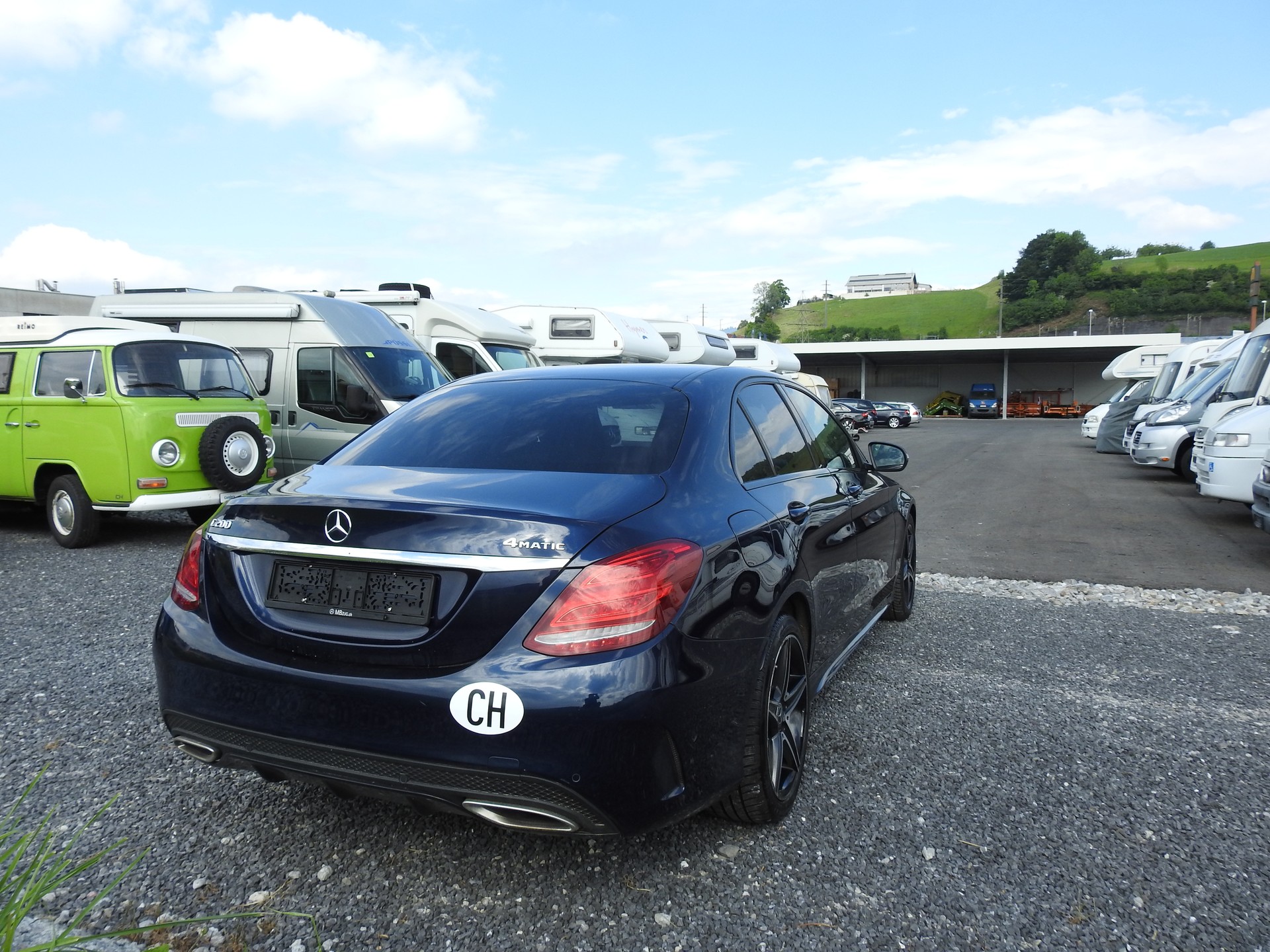 MERCEDES-BENZ C 200 AMG Line 4Matic 9G-Tronic-image-5
