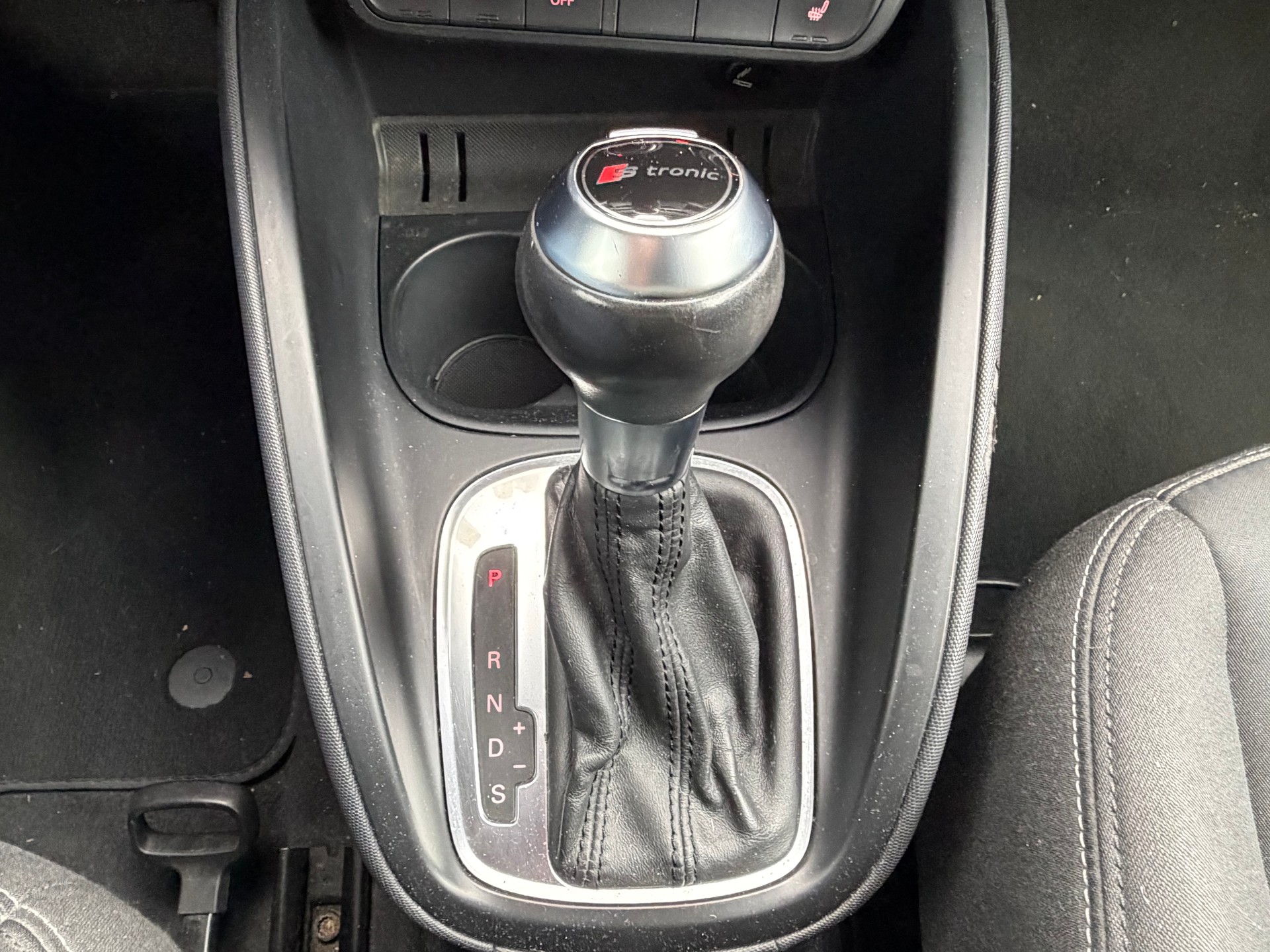 AUDI A1 Sportback 1.4 TFSI Ambition S-tronic-image-17