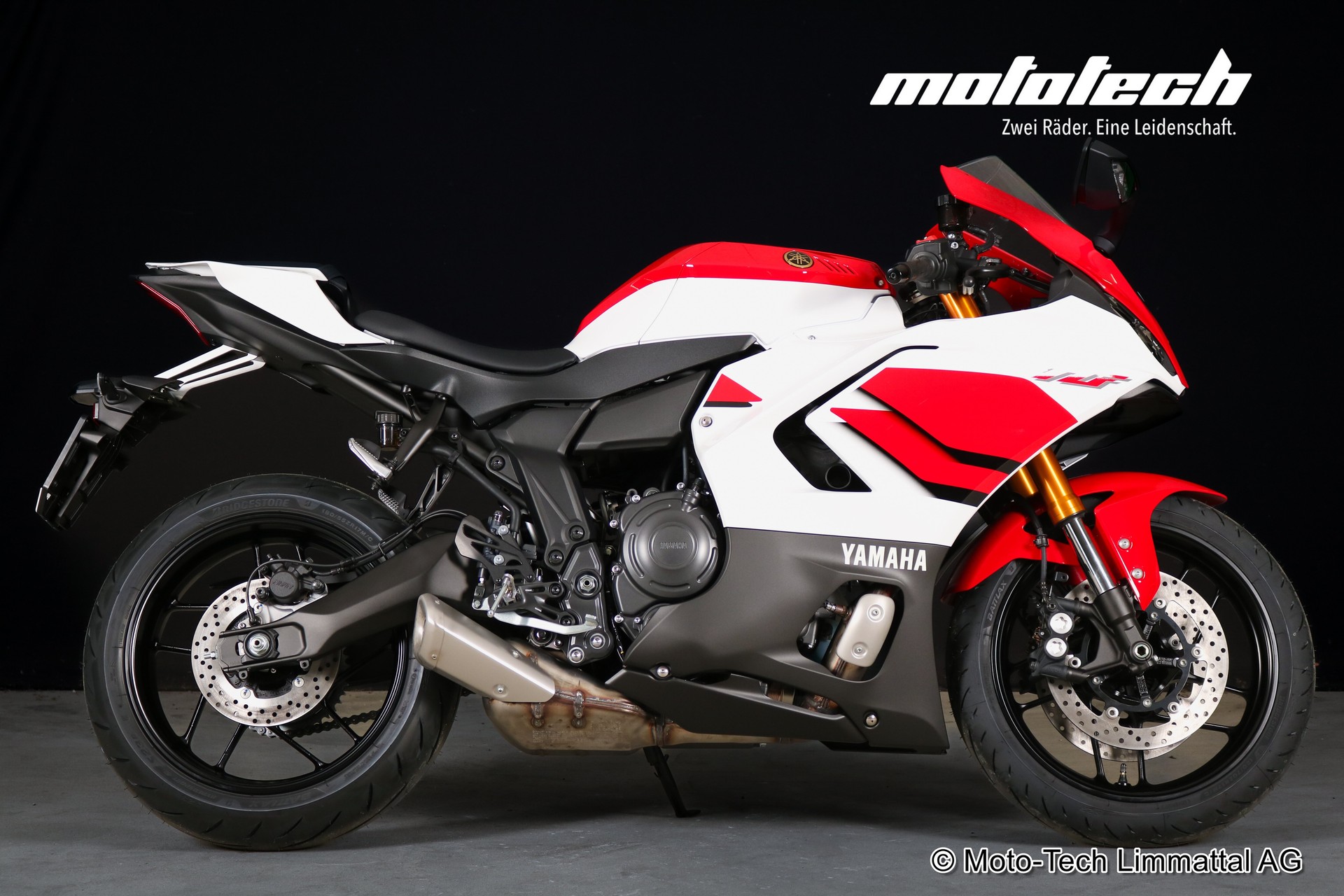 YAMAHA YZF-R7 70TH ANNIVERSARY-showroom-element-3