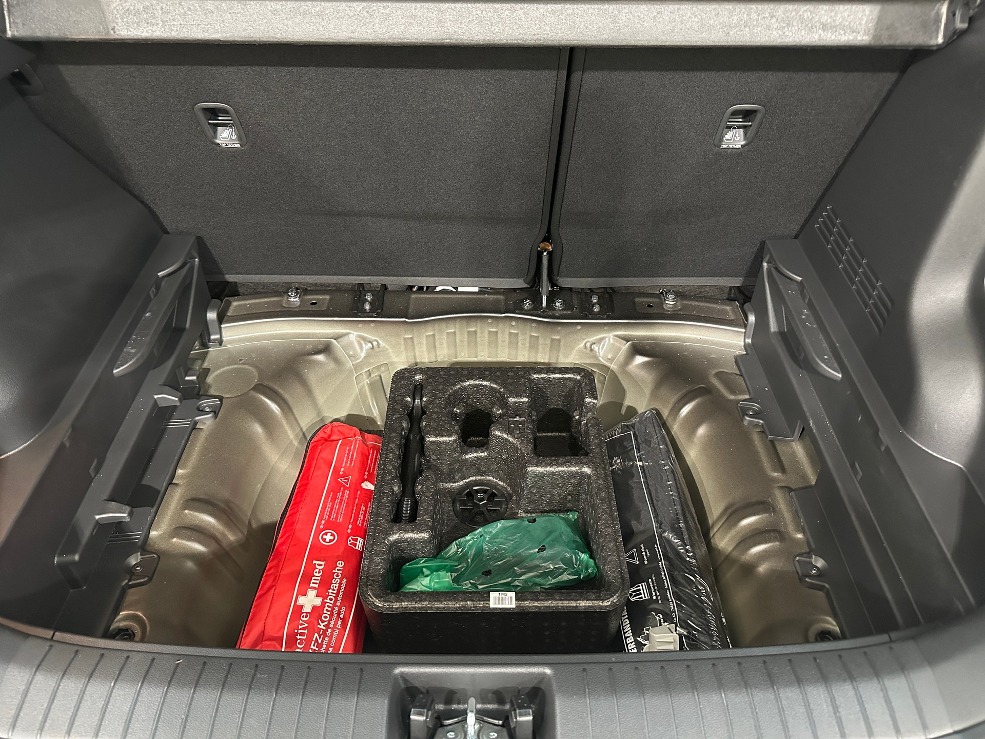 HYUNDAI Kona 1.6 T-GDi Amplia DCT-image-30