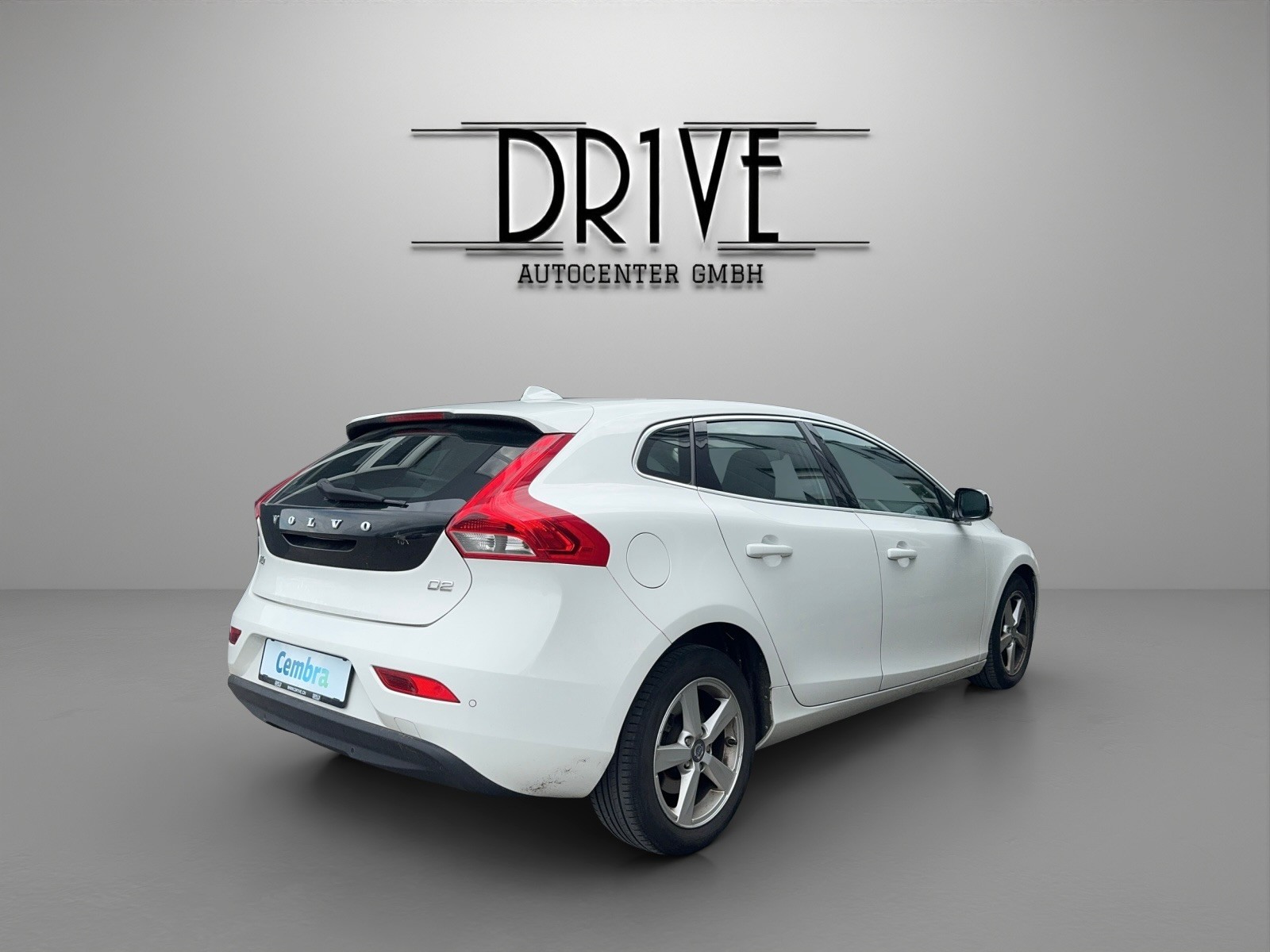 VOLVO V40 D2 Momentum Powershift-image-4