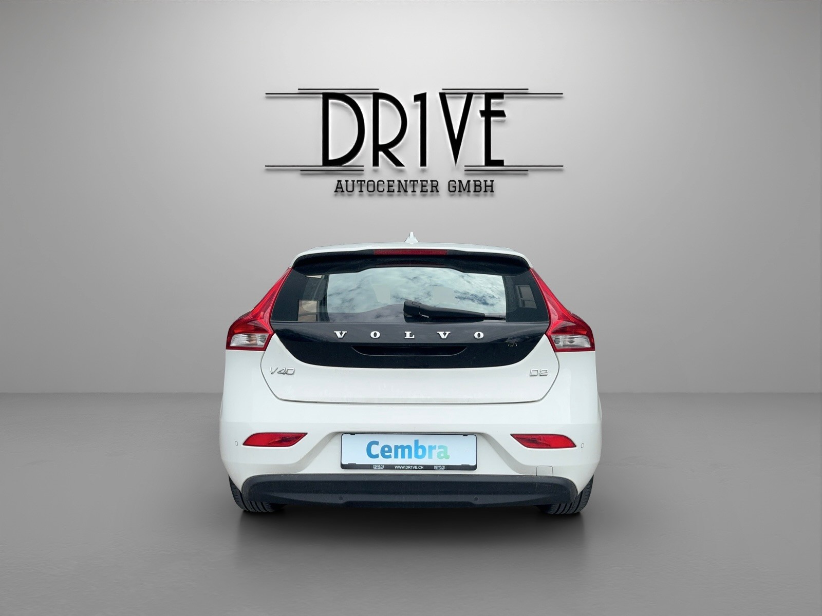VOLVO V40 D2 Momentum Powershift-image-5