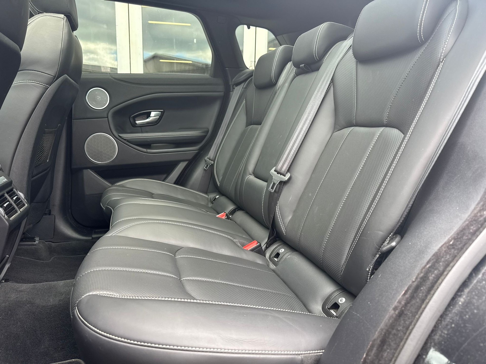 LAND ROVER Range Rover Evoque 2.0 TD4 HSE AT9-image-7