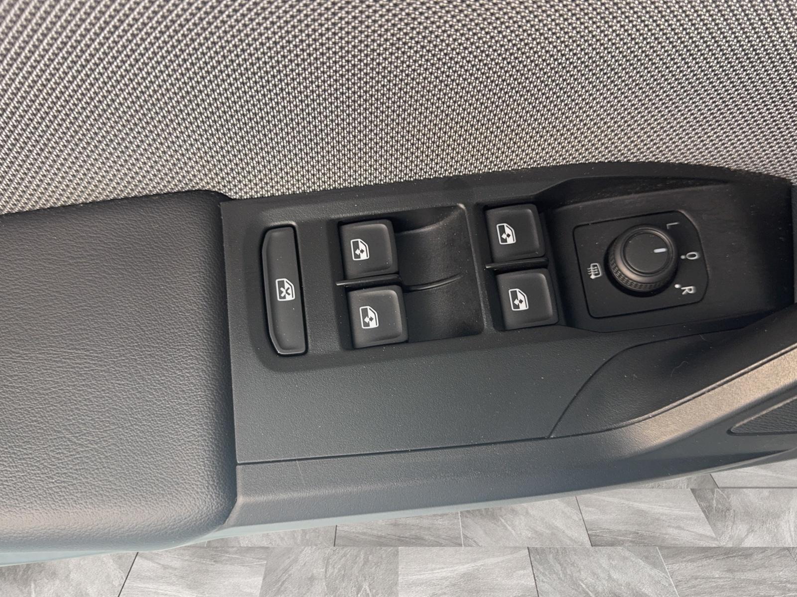 SEAT Leon ST 2.0 TDI Style-image-9