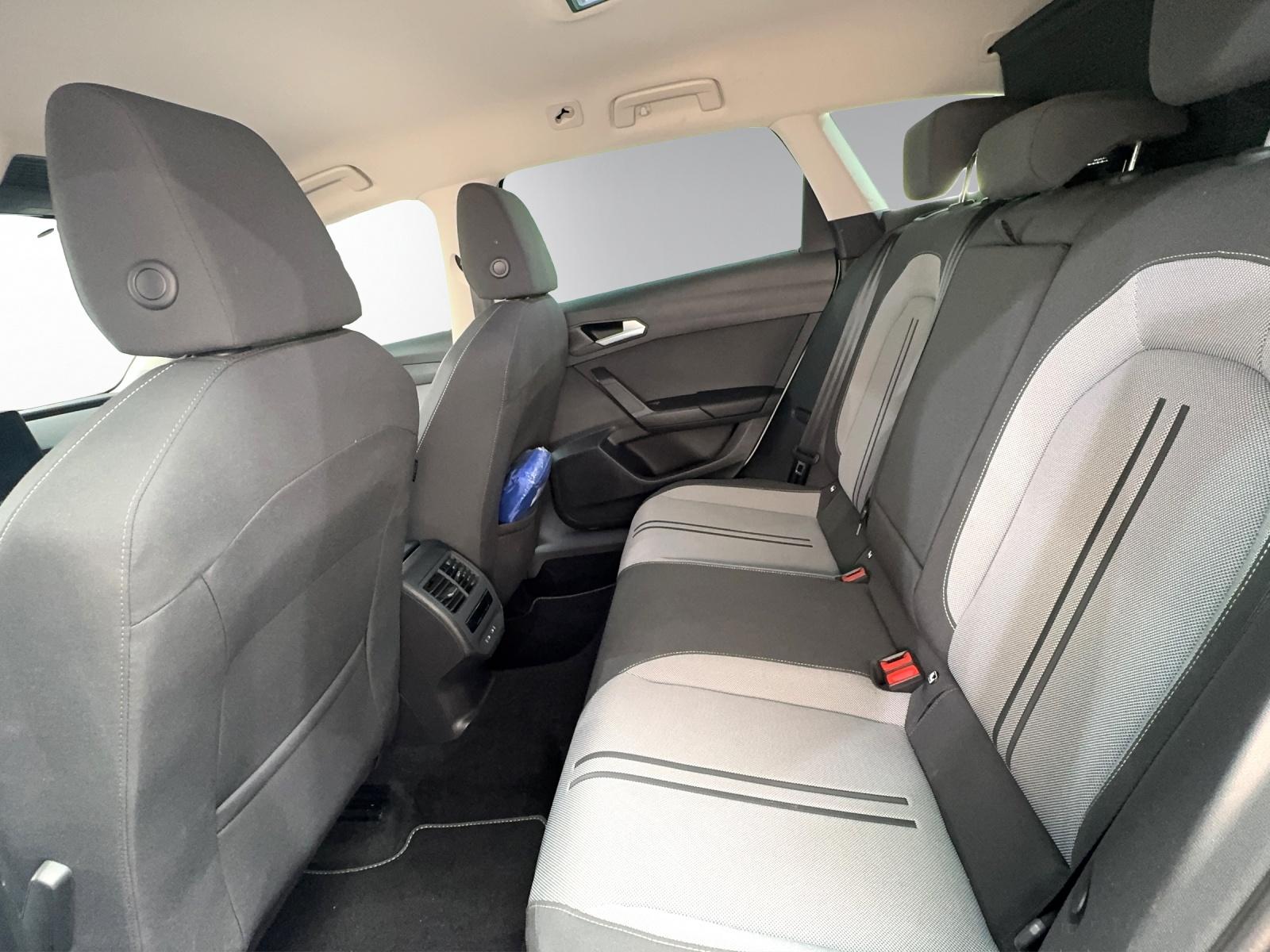 SEAT Leon ST 2.0 TDI Style-image-7