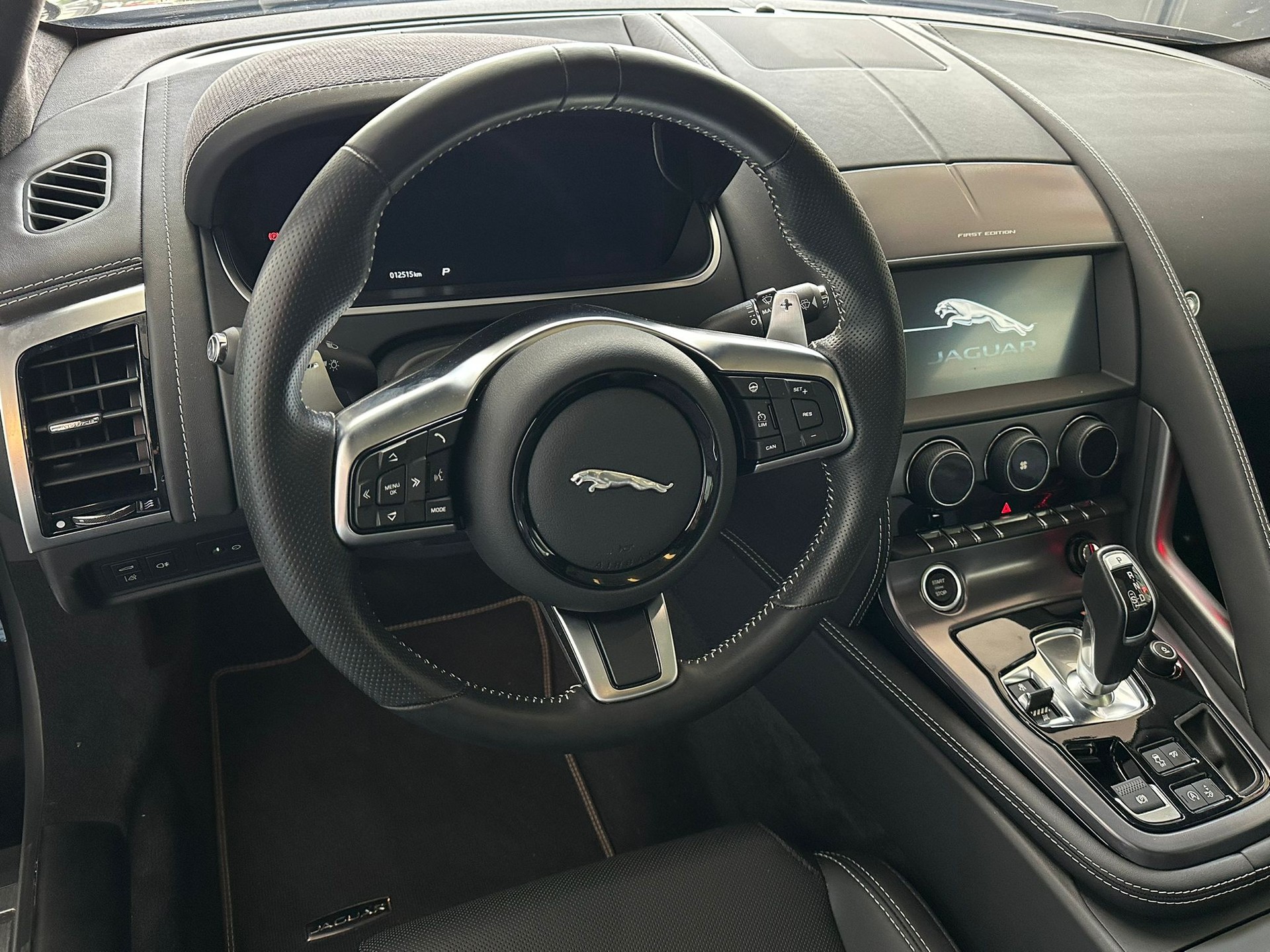JAGUAR F-Type Coupé 5.0 V8 First Edition Automatik AWD-image-10