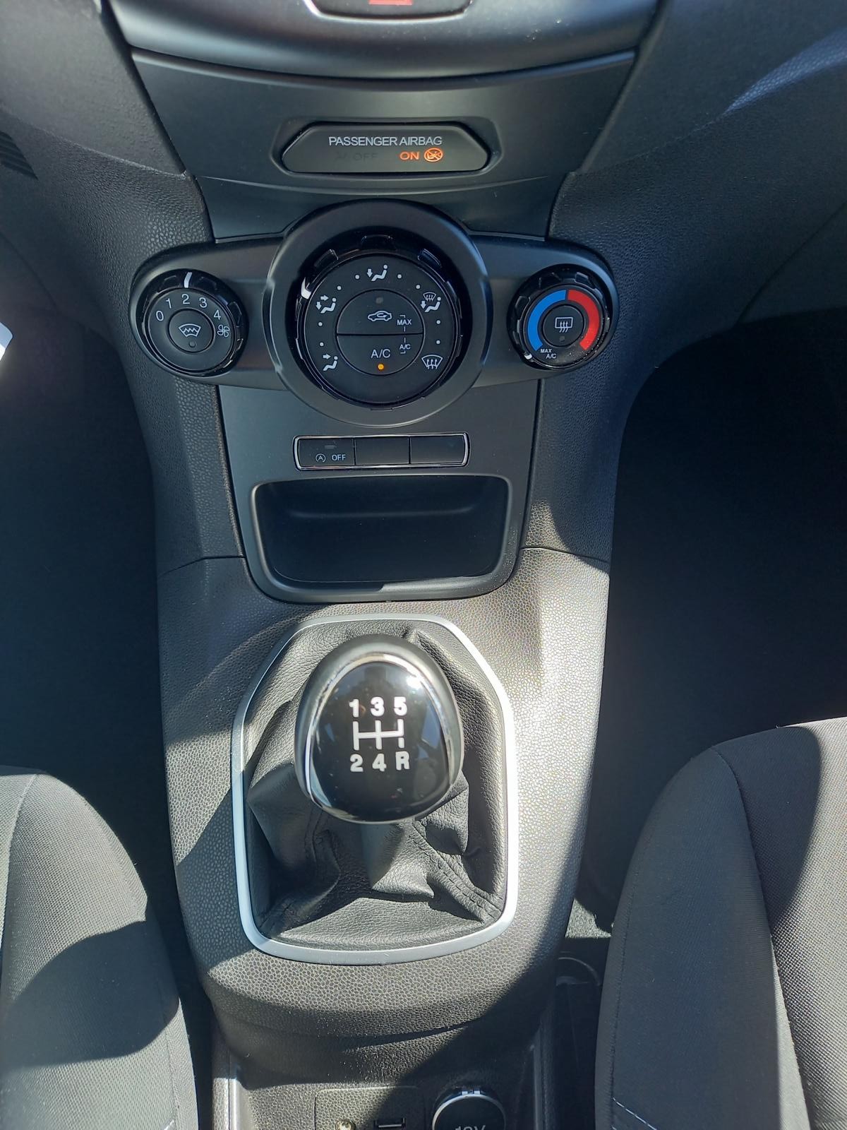 FORD Fiesta 1.0 SCTi Trend-image-7