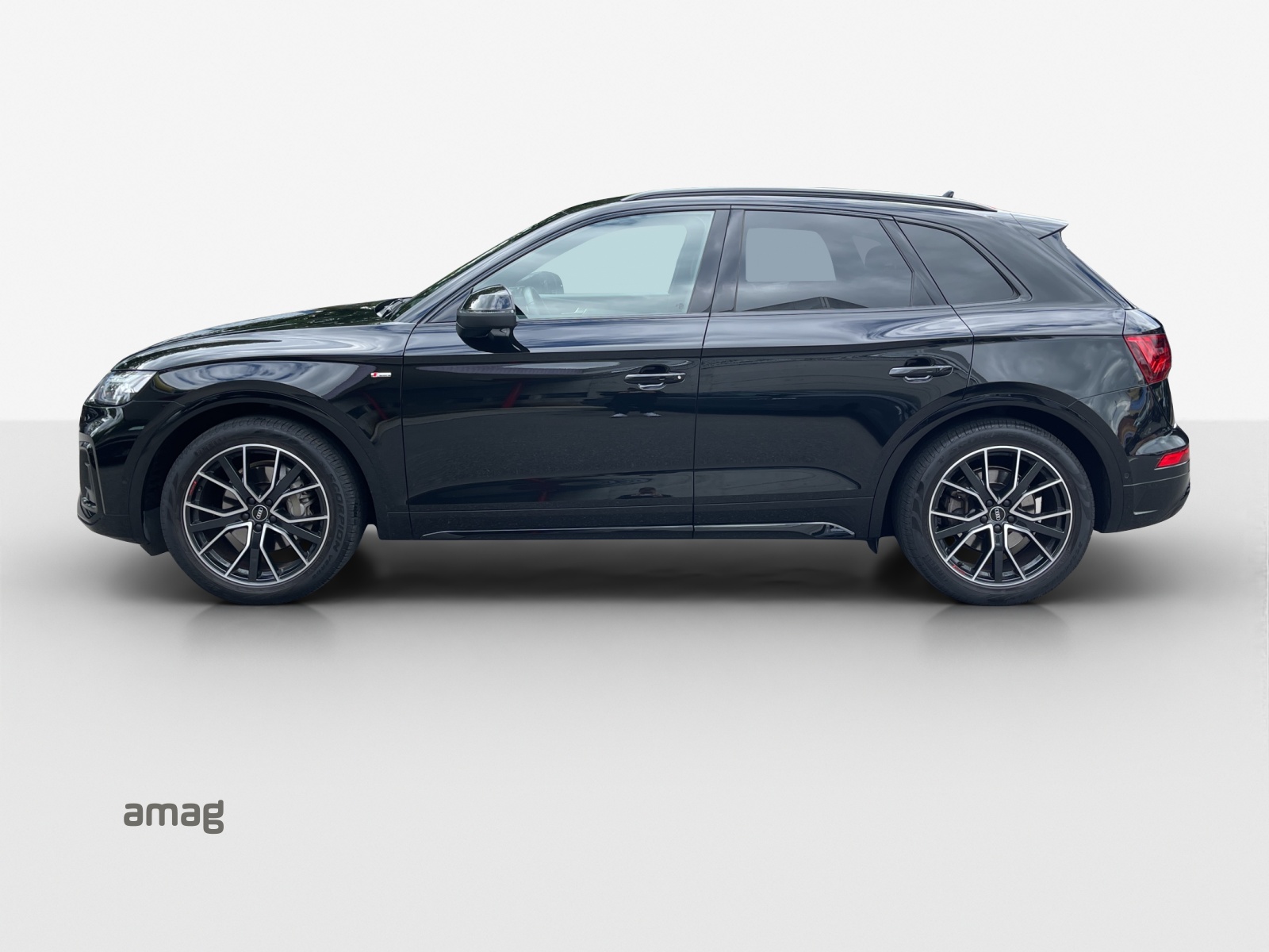 AUDI Q5 45 TFSI S-line quattro S-tronic-showroom-element-1