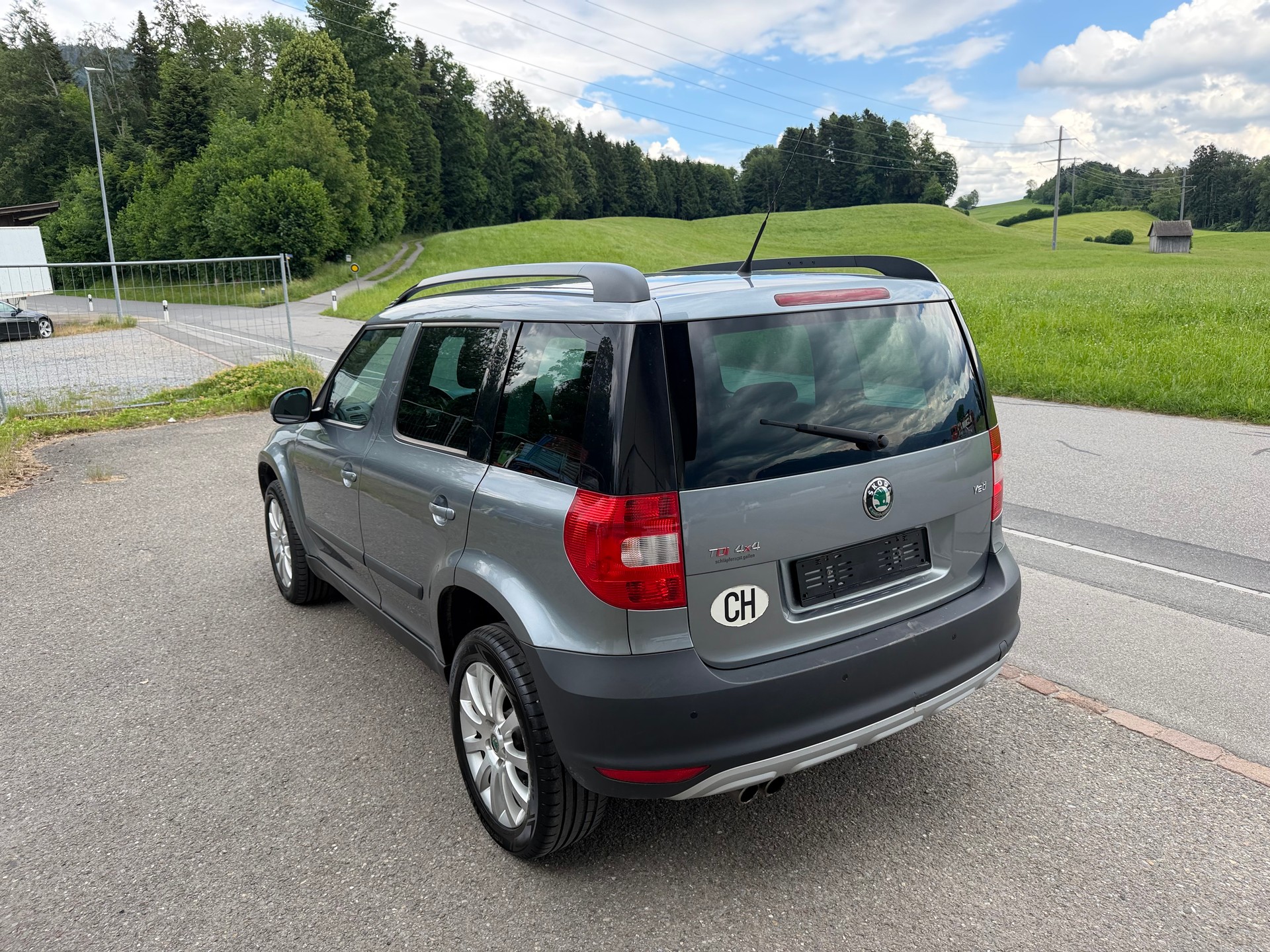 SKODA Yeti 2.0 TDI Ambition 4x4-image-6