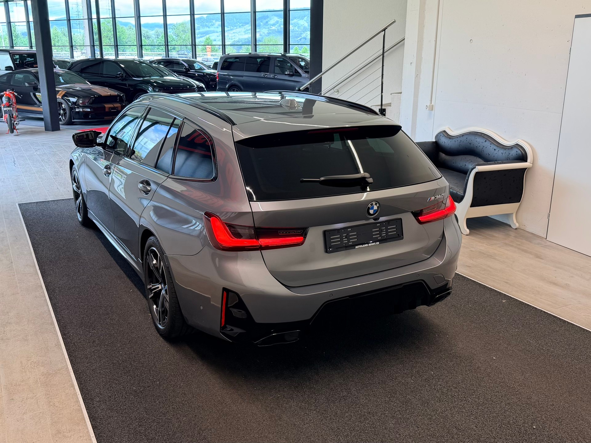 BMW M340i xDrive 48V Touring Steptronic M Sport Pro-image-8