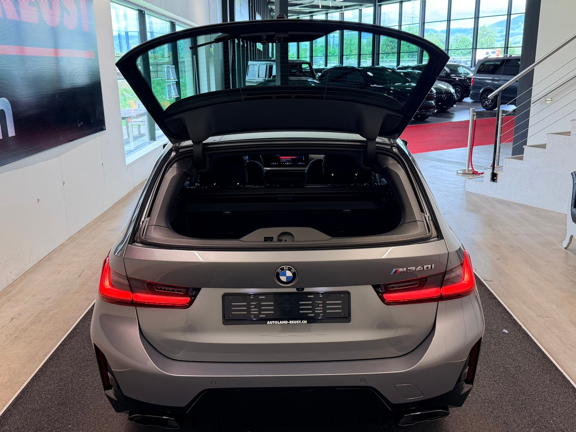 BMW M340i xDrive 48V Touring Steptronic M Sport Pro-image-9