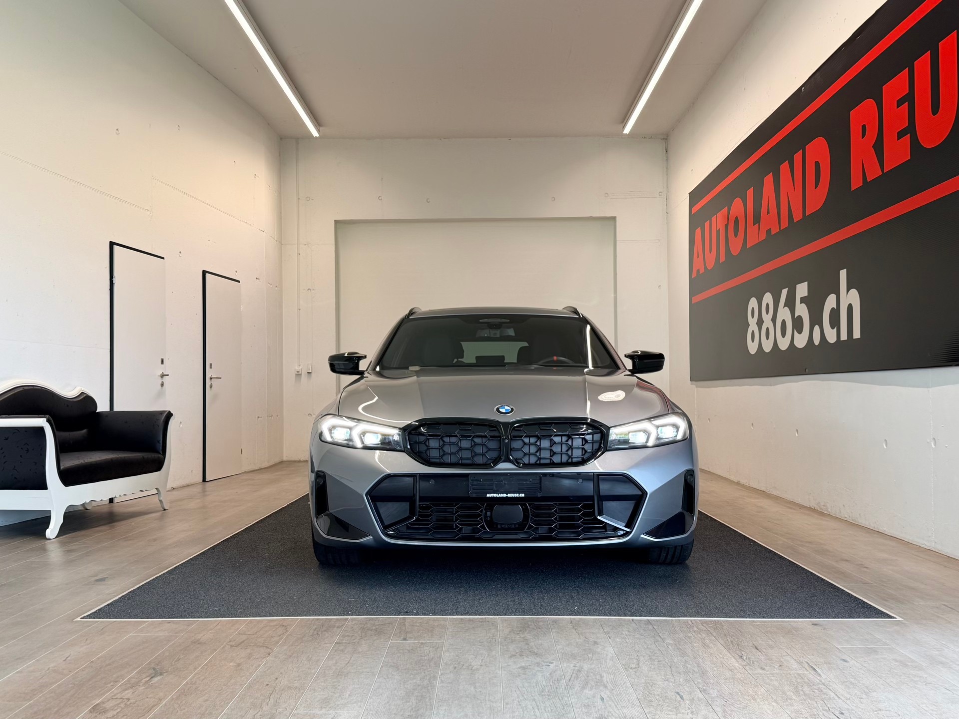 BMW M340i xDrive 48V Touring Steptronic M Sport Pro-image-1
