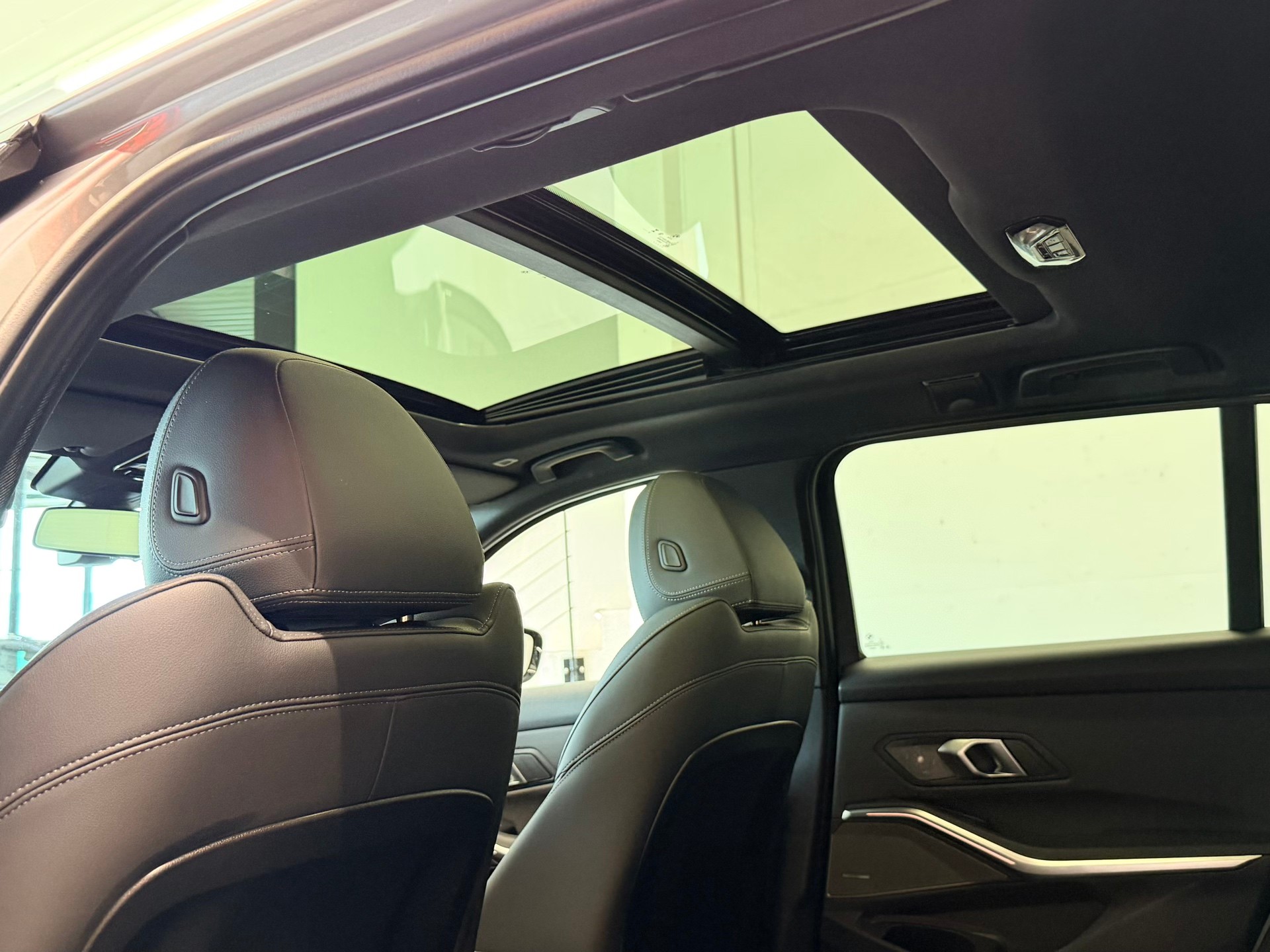 BMW M340i xDrive 48V Touring Steptronic M Sport Pro-image-19