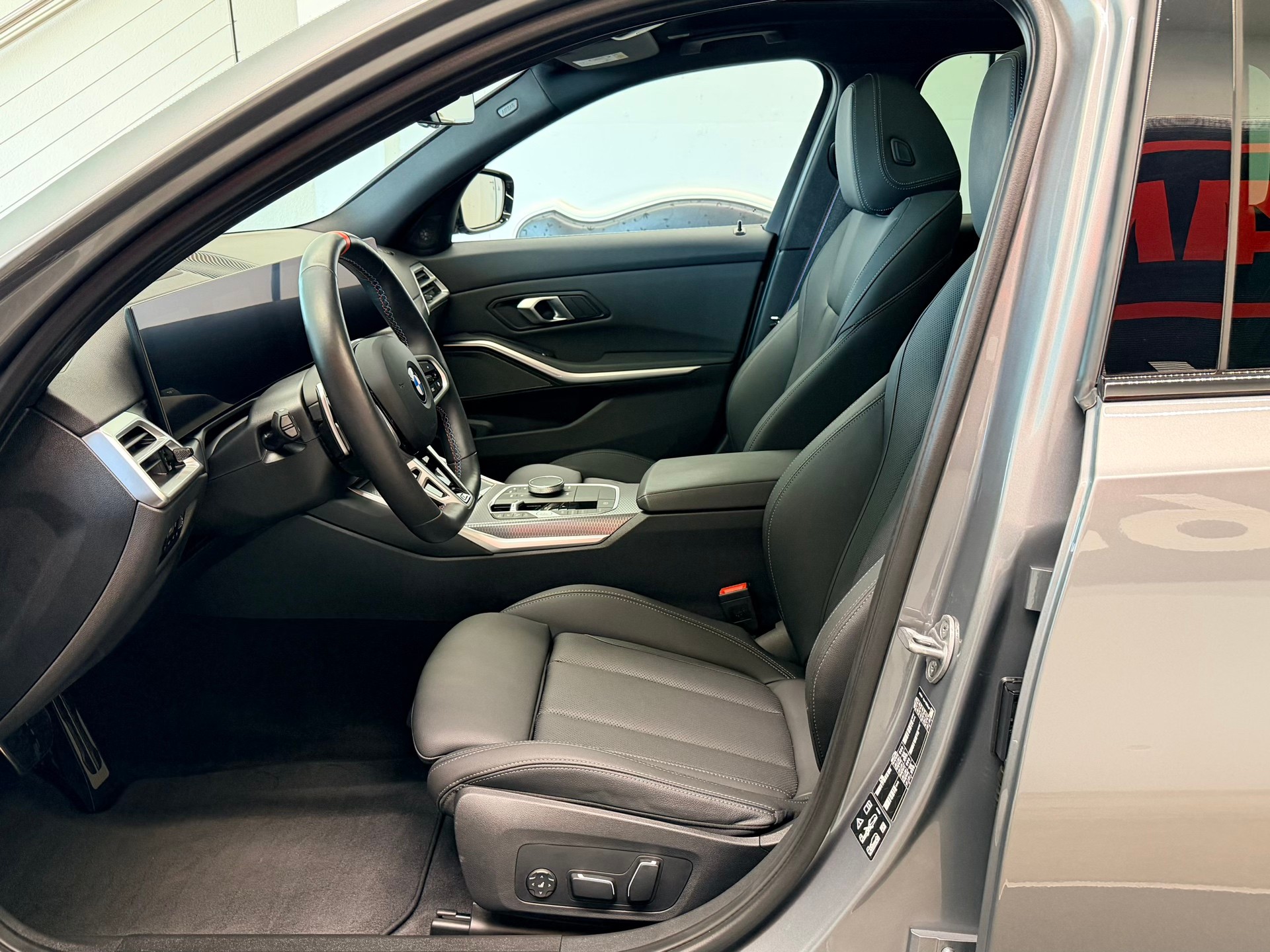 BMW M340i xDrive 48V Touring Steptronic M Sport Pro-image-17