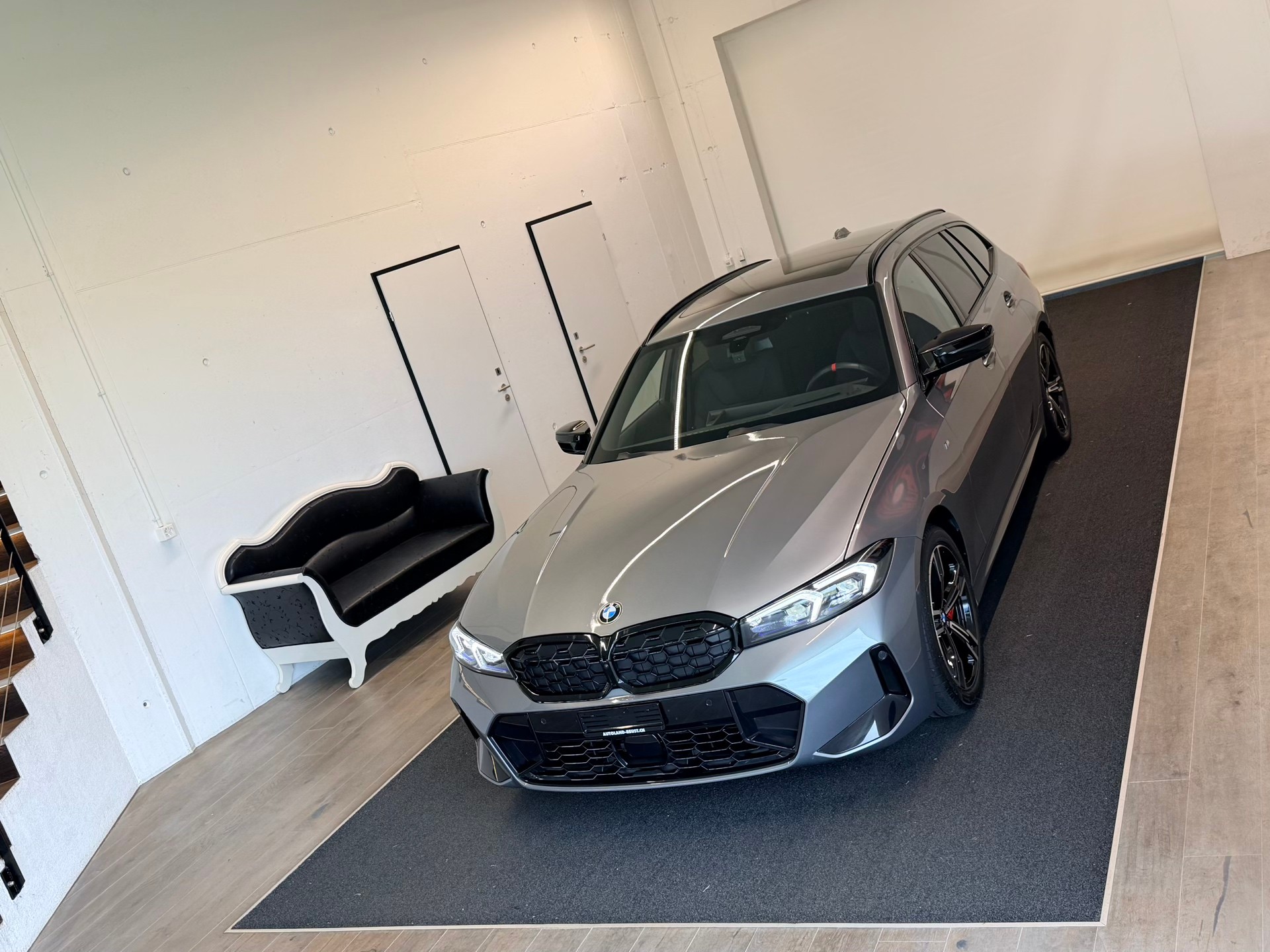 BMW M340i xDrive 48V Touring Steptronic M Sport Pro-image-3