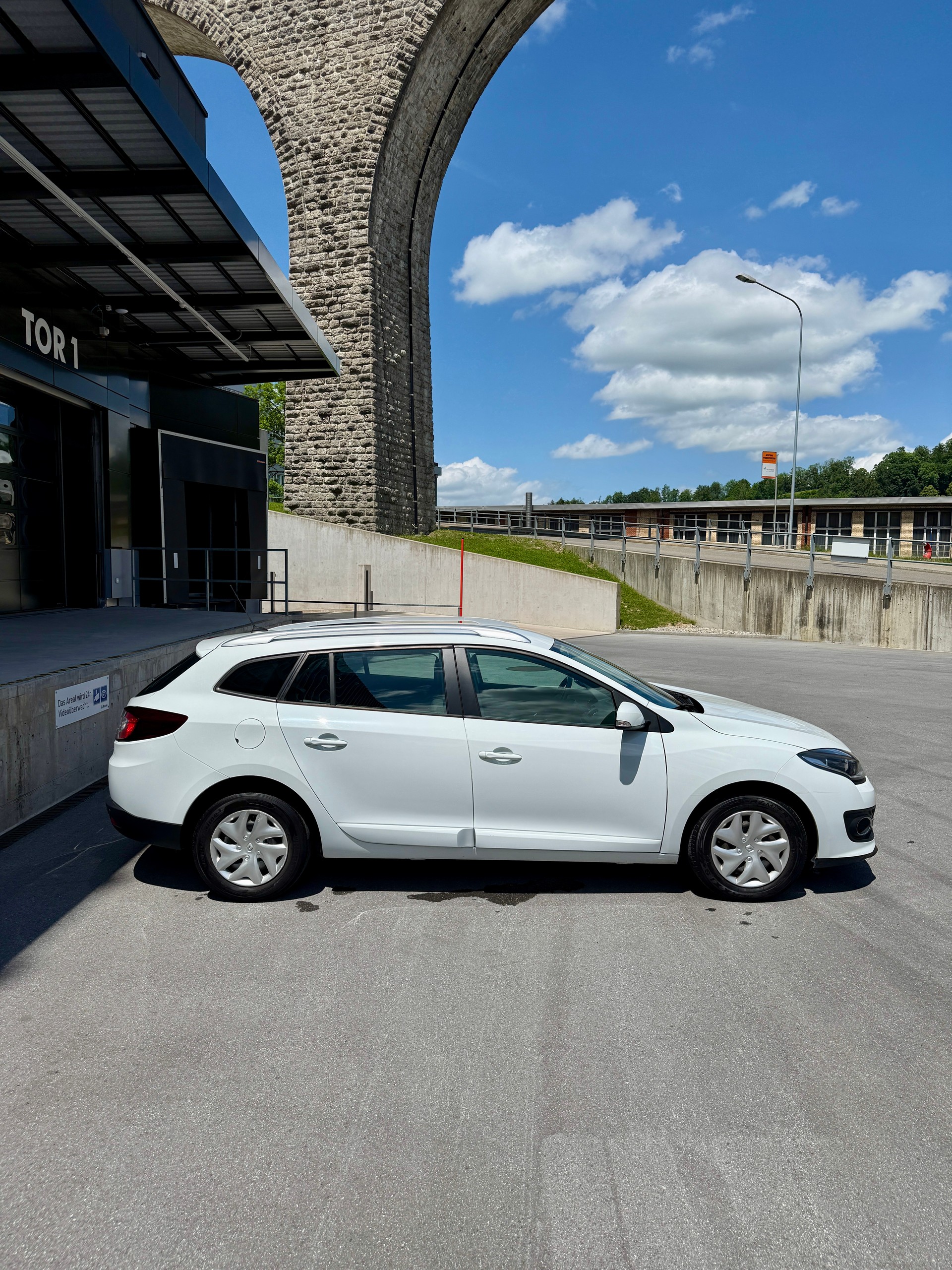 RENAULT Mégane Grandtour 1.5 dCi Expression EDC-image-3