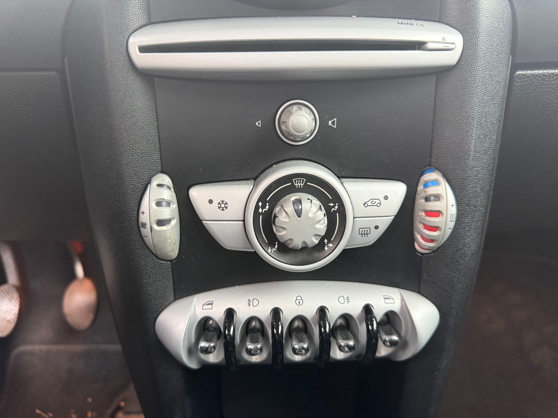 MINI One-image-5