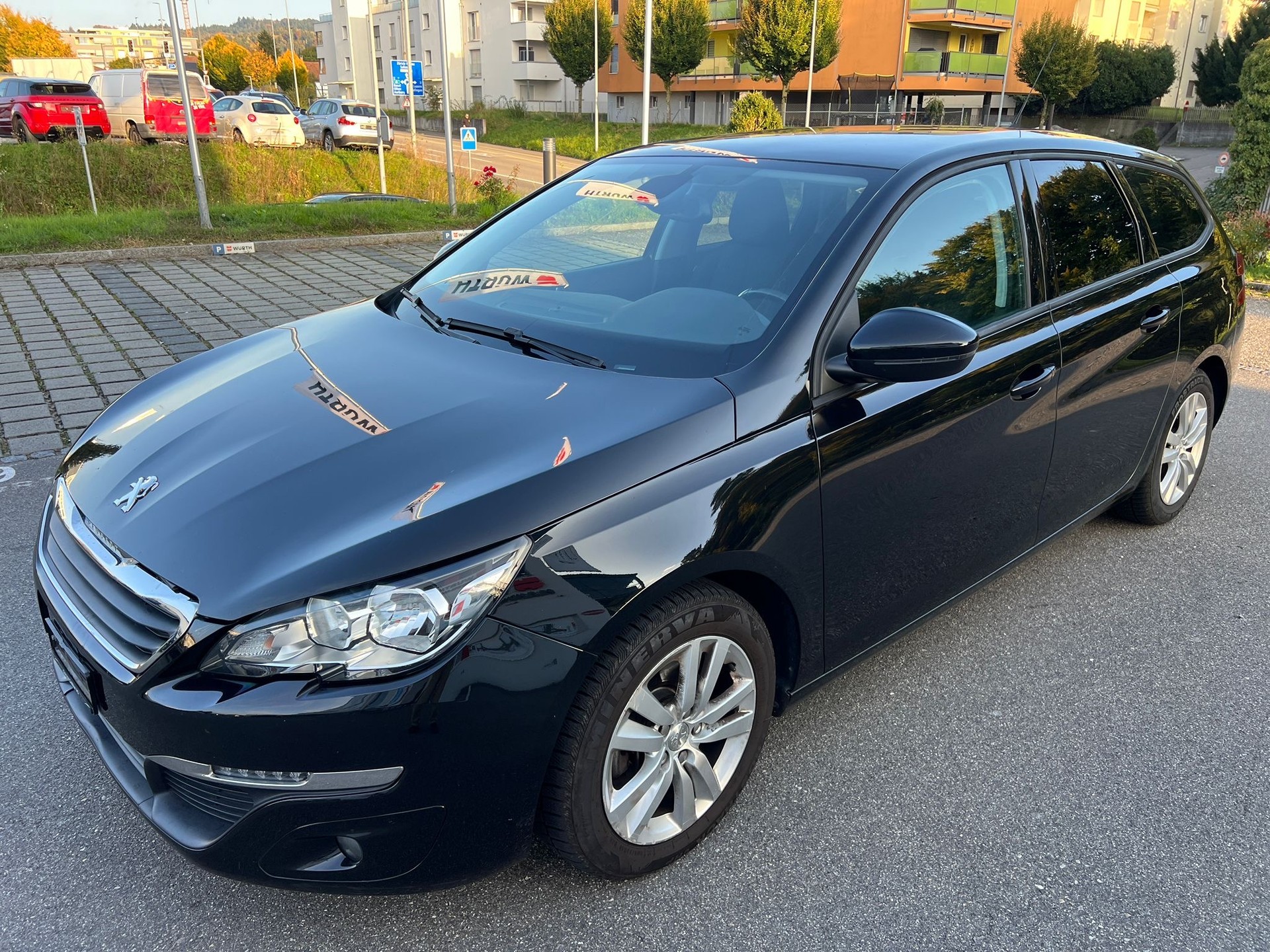 PEUGEOT 308 SW 1.6 BlueHDI Allure Automatic-image-0