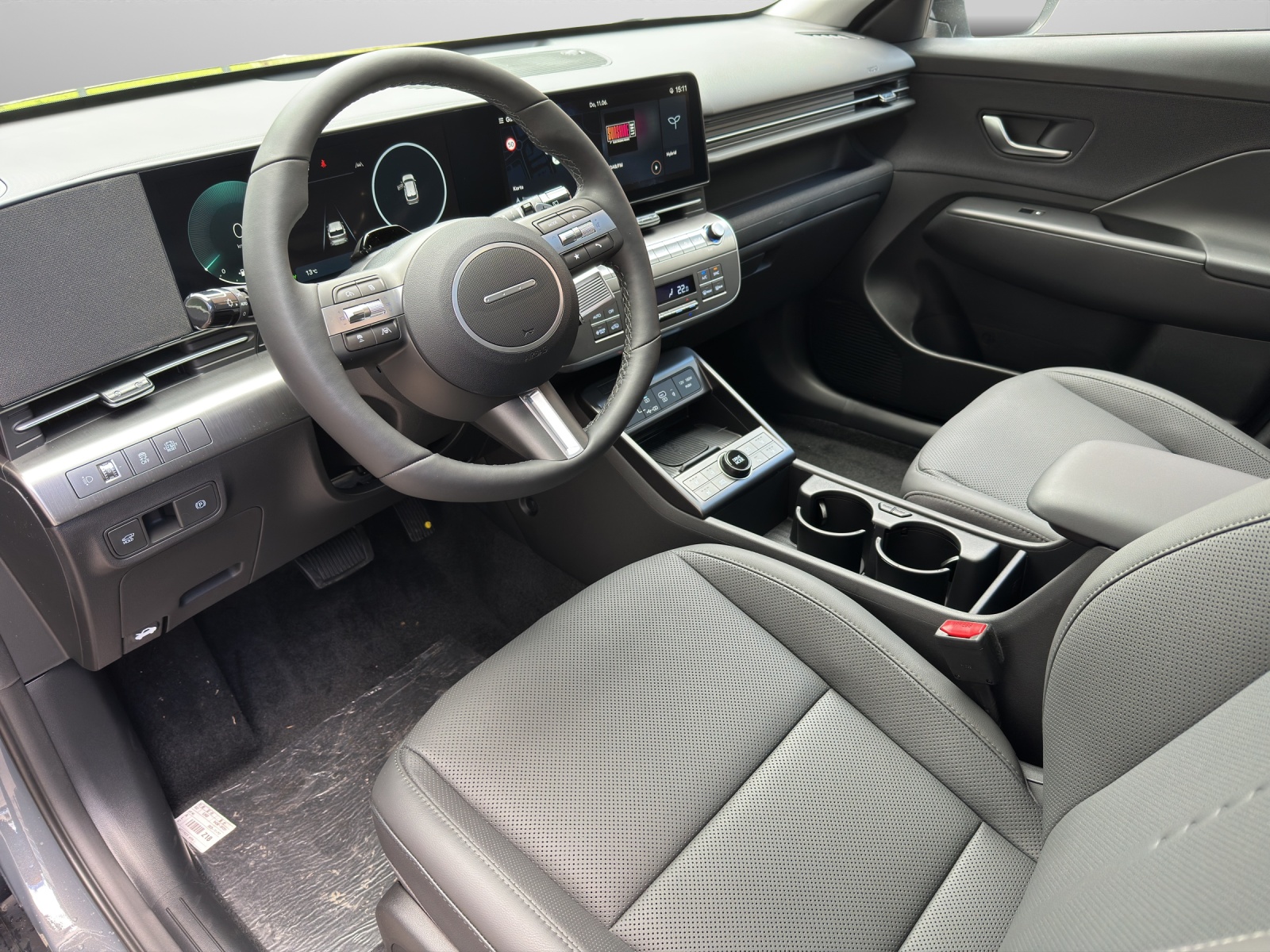 HYUNDAI Kona 1.6 GDi Hybrid Vertex Swiss Edition MY26-image-4