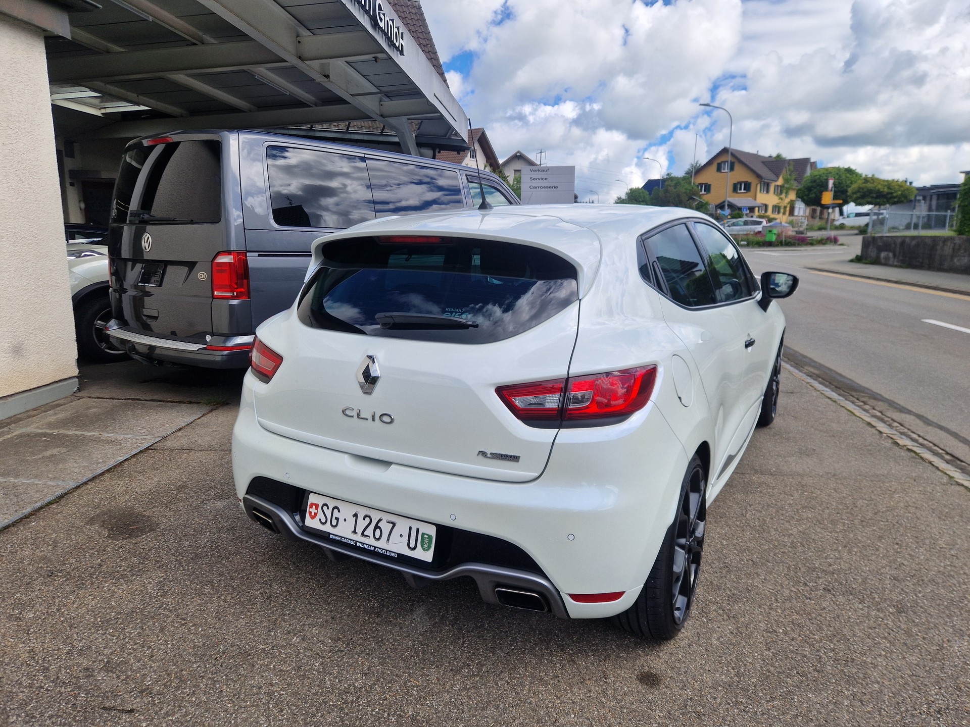 RENAULT Clio 1.6 T RS 200 EDC-image-3