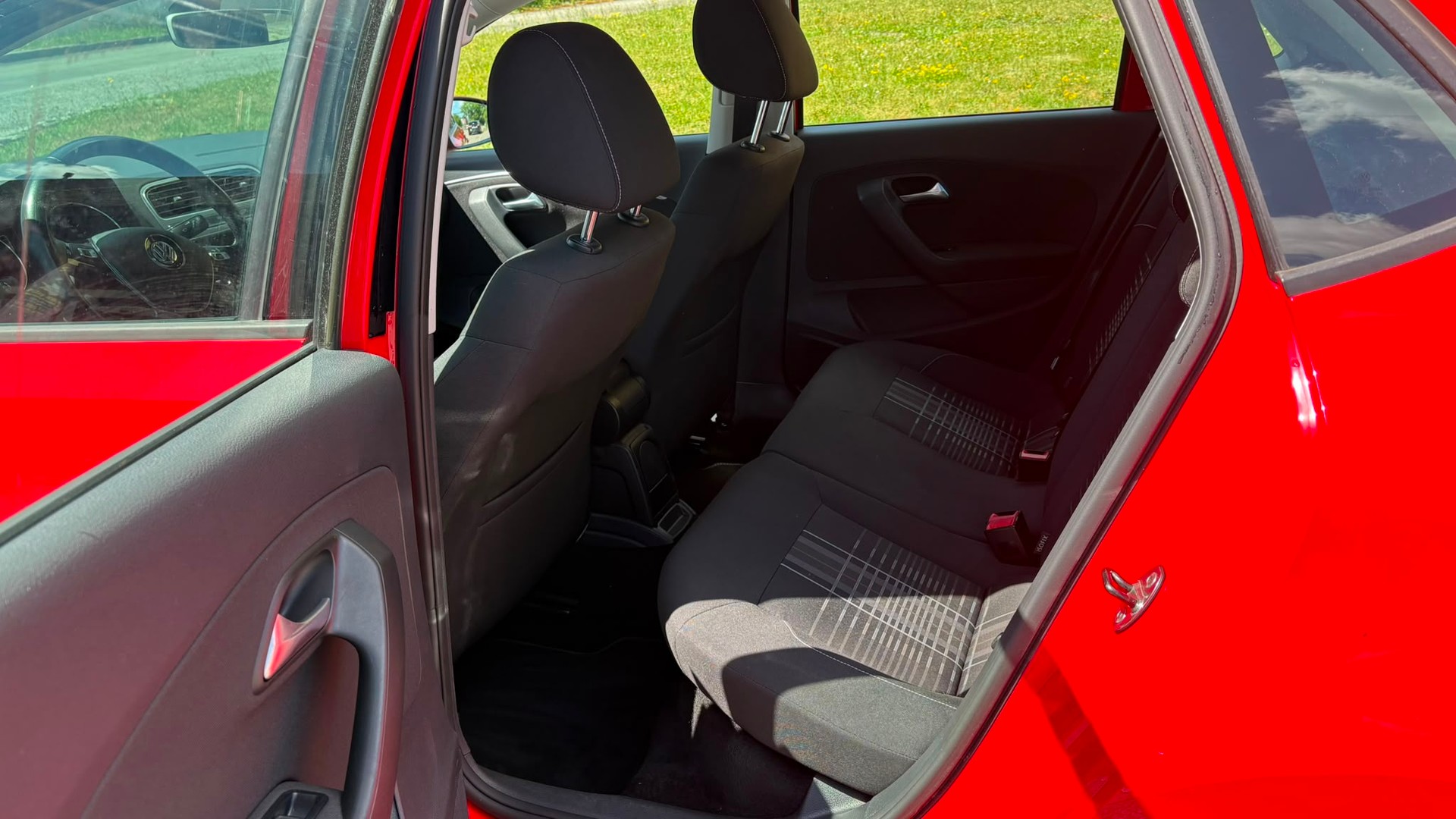 VW Polo 1.2 TSI BMT Lounge DSG-image-5