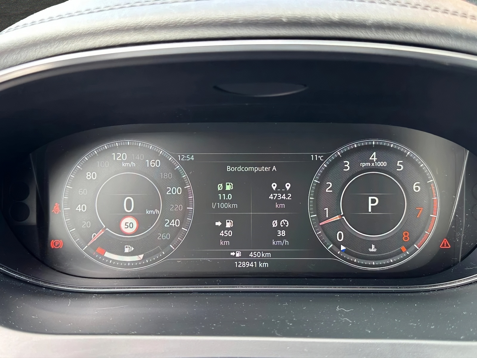 JAGUAR E-Pace 2.0 T 200 S AWD / CH Auslieferung-image-13