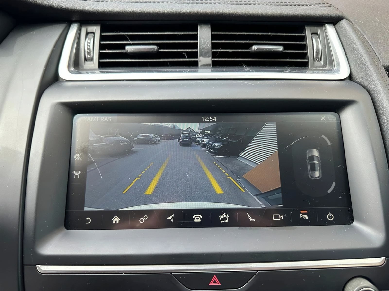 JAGUAR E-Pace 2.0 T 200 S AWD / CH Auslieferung-image-14
