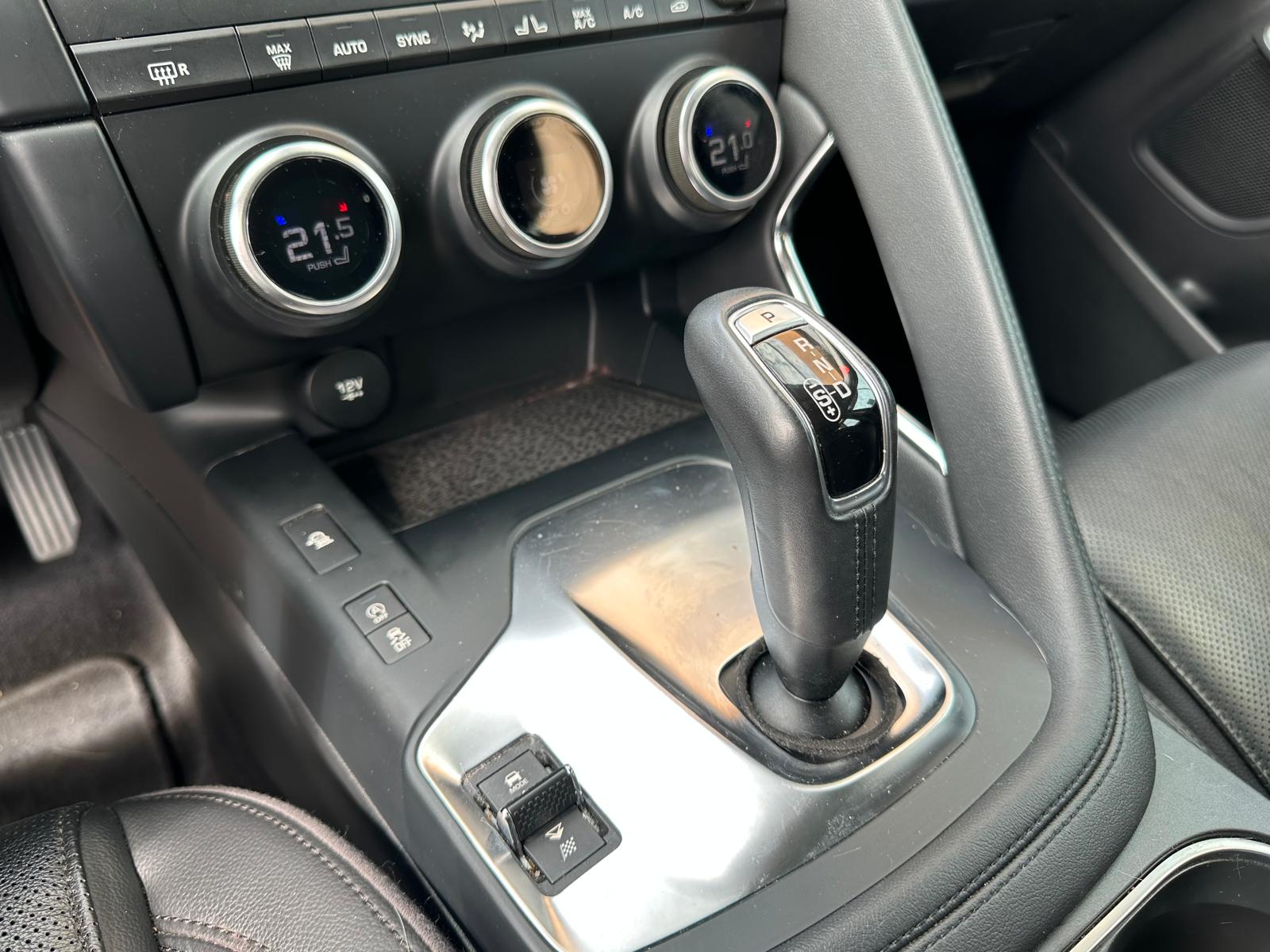 JAGUAR E-Pace 2.0 T 200 S AWD / CH Auslieferung-image-14