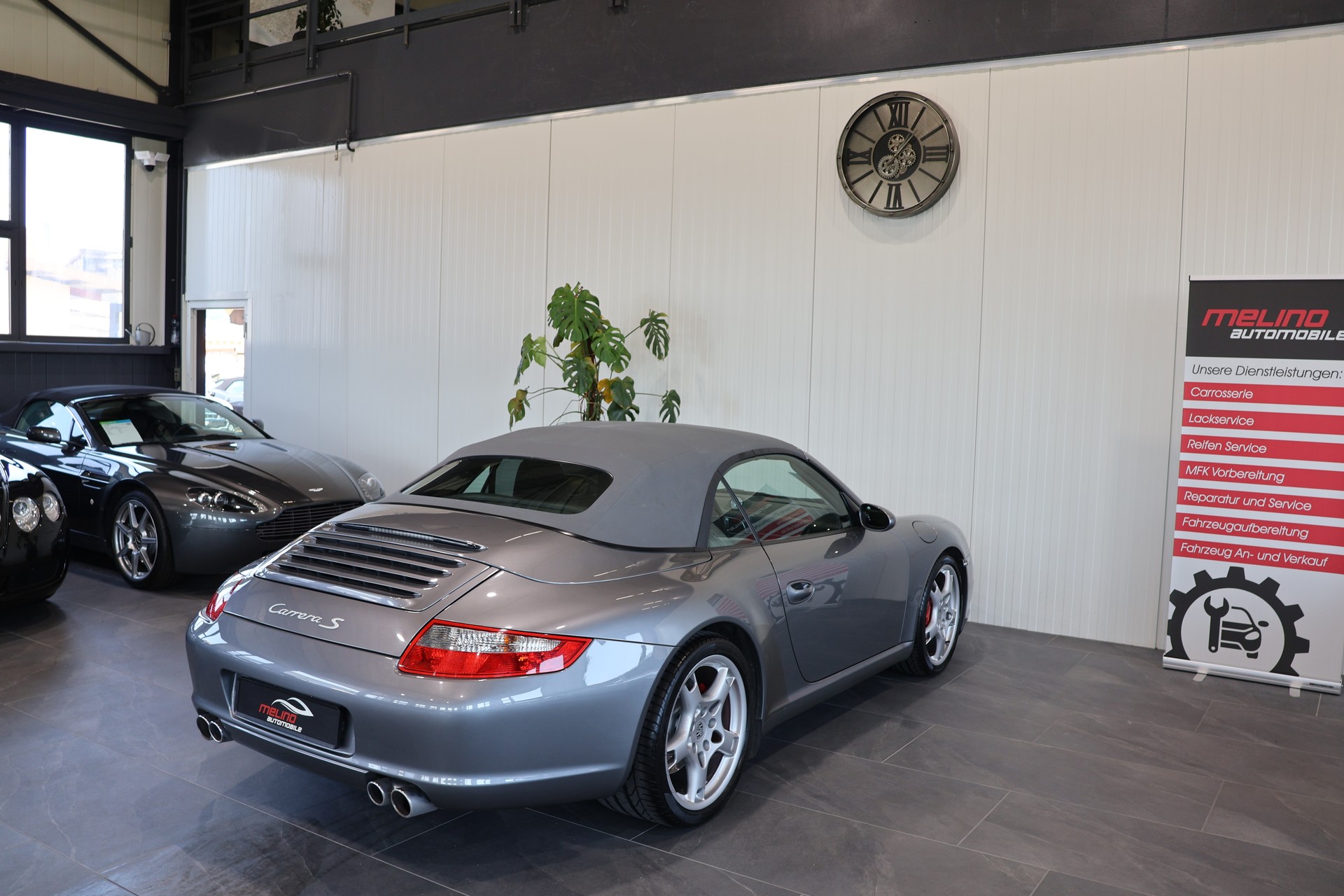 PORSCHE 911 Cabrio Carrera S-image-9