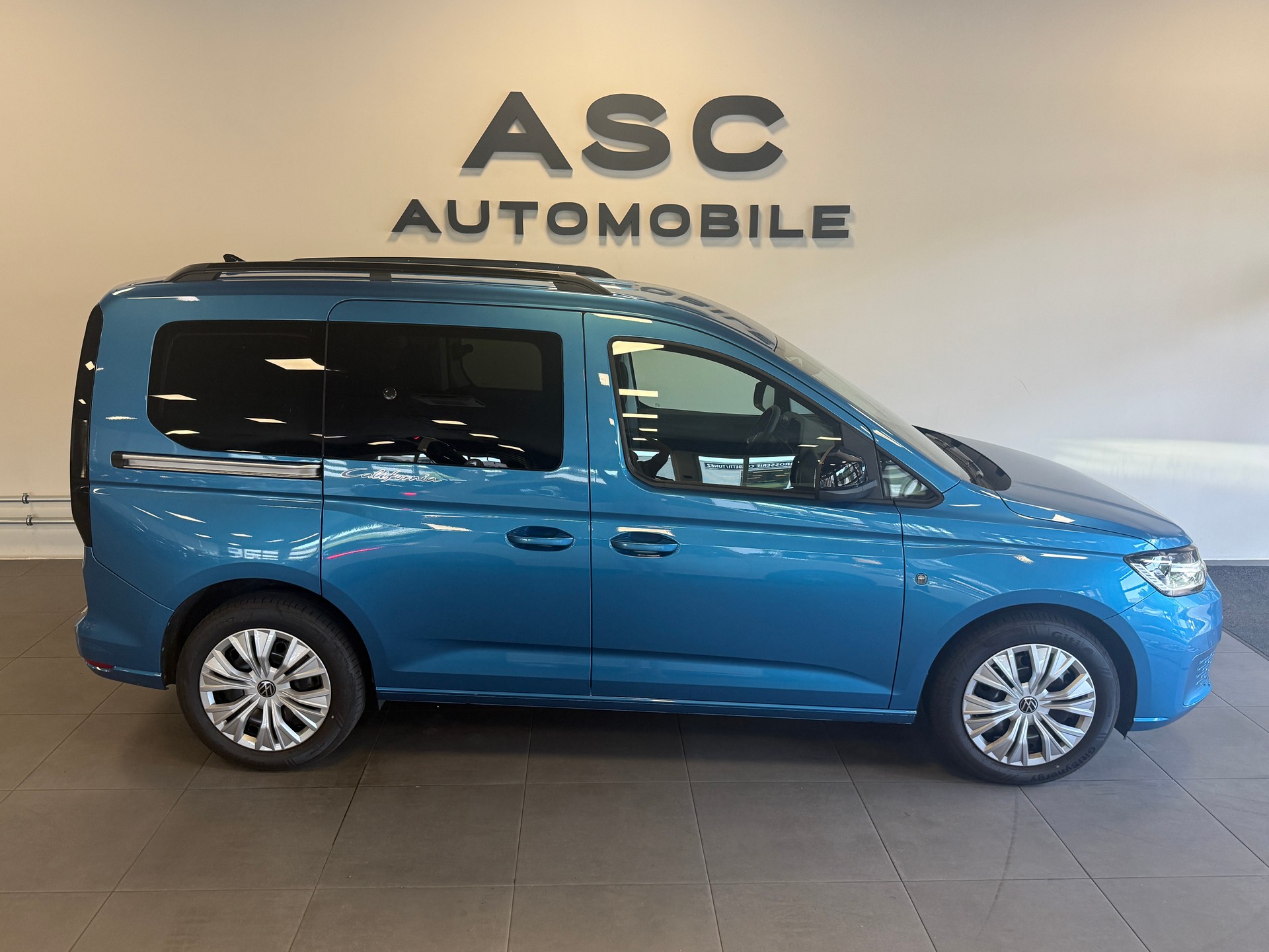 VW Caddy 2.0 TDI 4Motion California-image-2