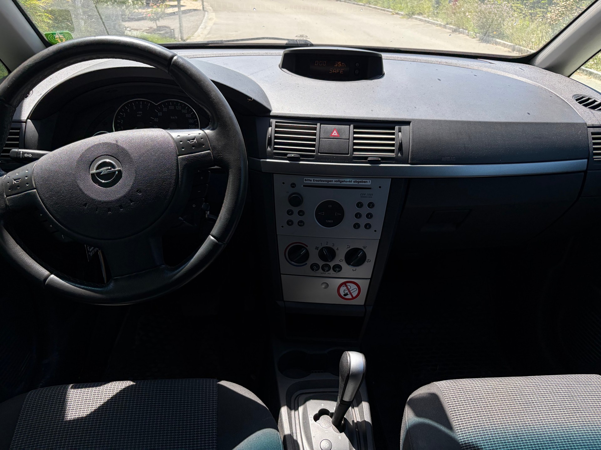 OPEL Meriva 1.8i 16V Essentia-image-3