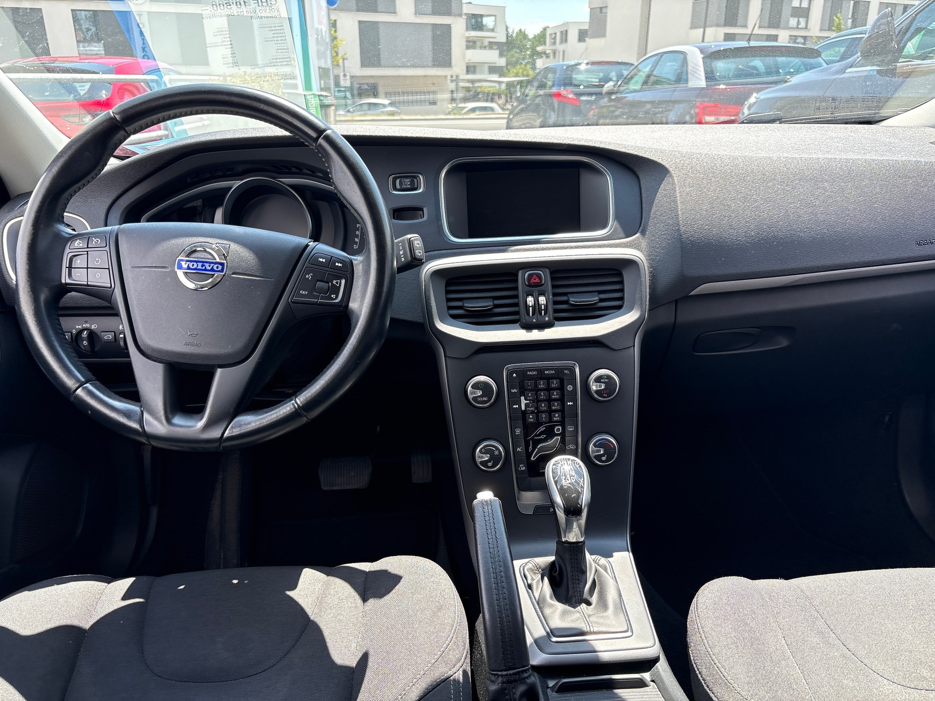 VOLVO V40 D2 OceanRace Powershift-image-8